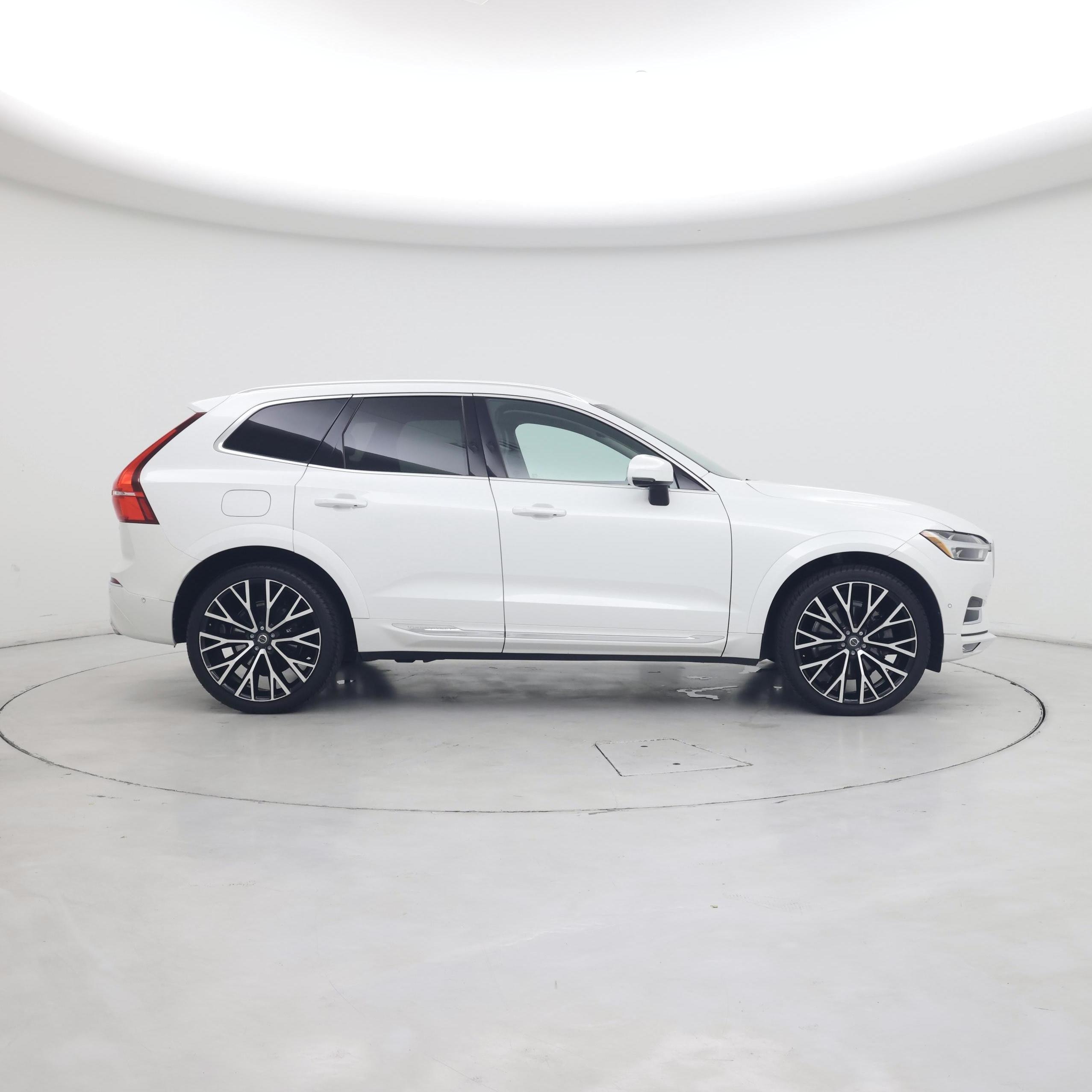 Thumbnail: 2018 Volvo XC60 - 7