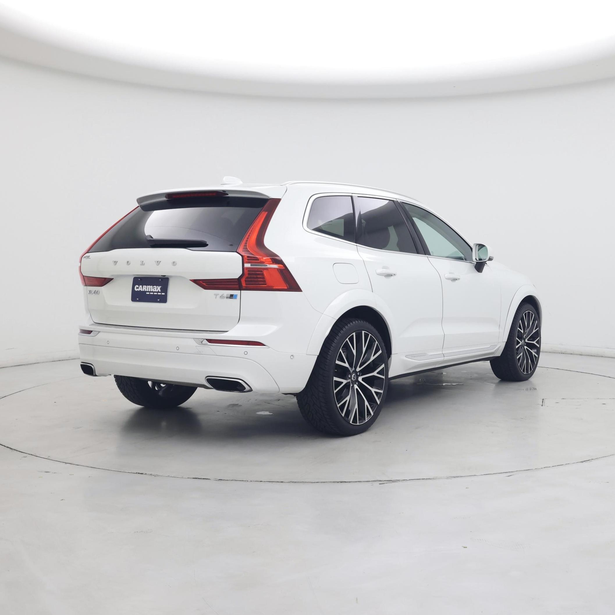 Thumbnail: 2018 Volvo XC60 - 8