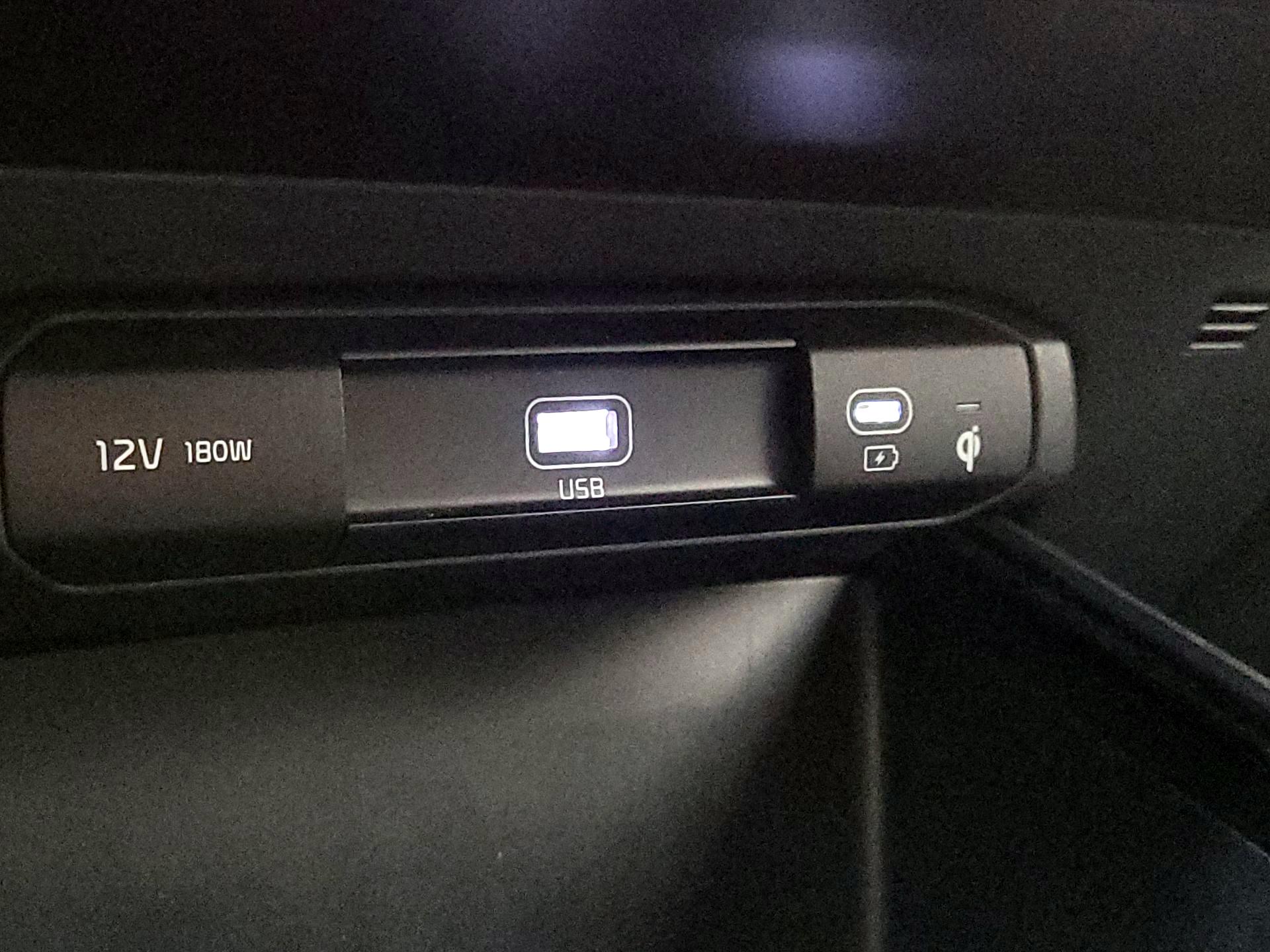 Thumbnail: 2023 Kia Niro - 19