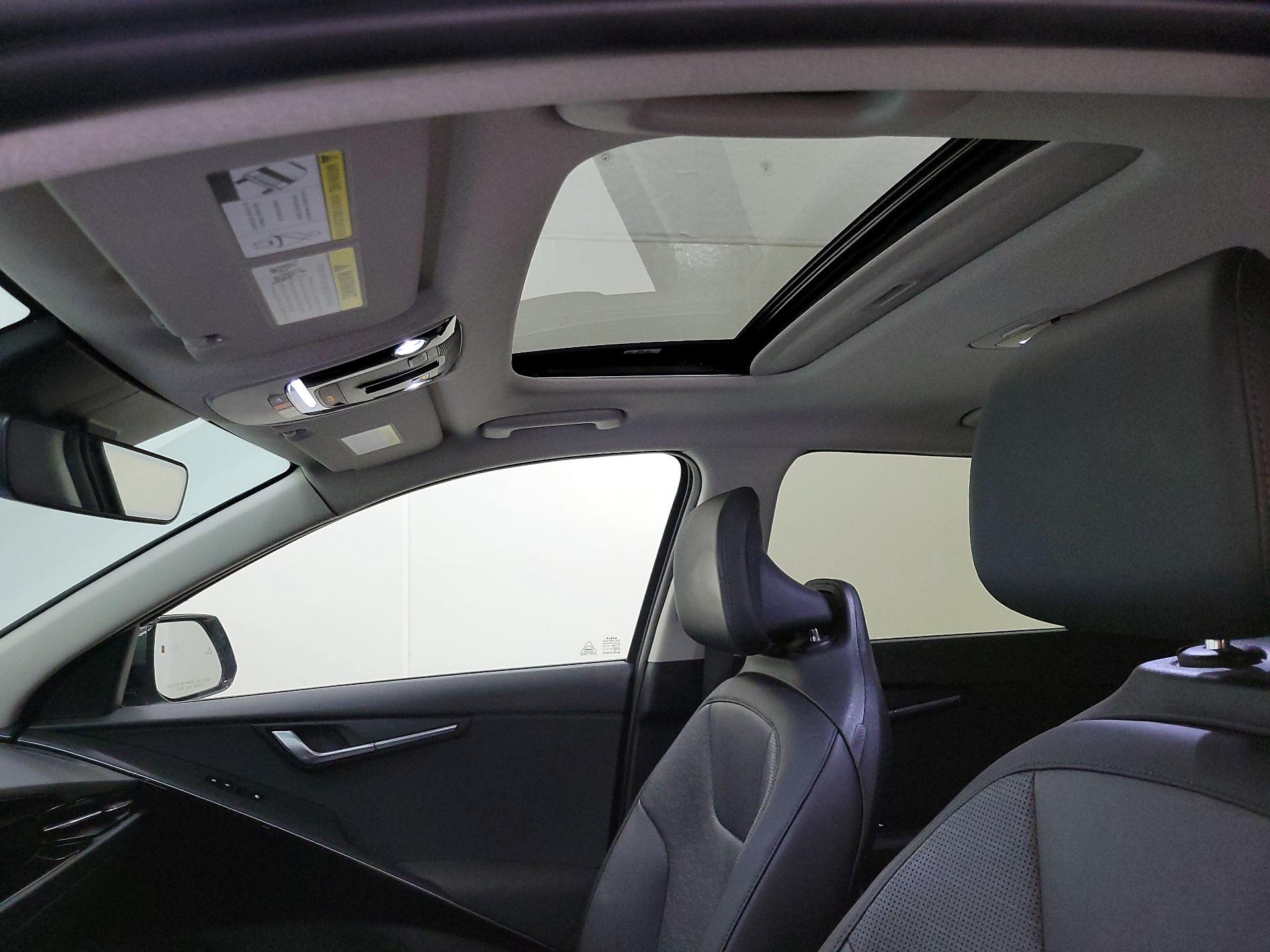 Thumbnail: 2023 Kia Niro - 20
