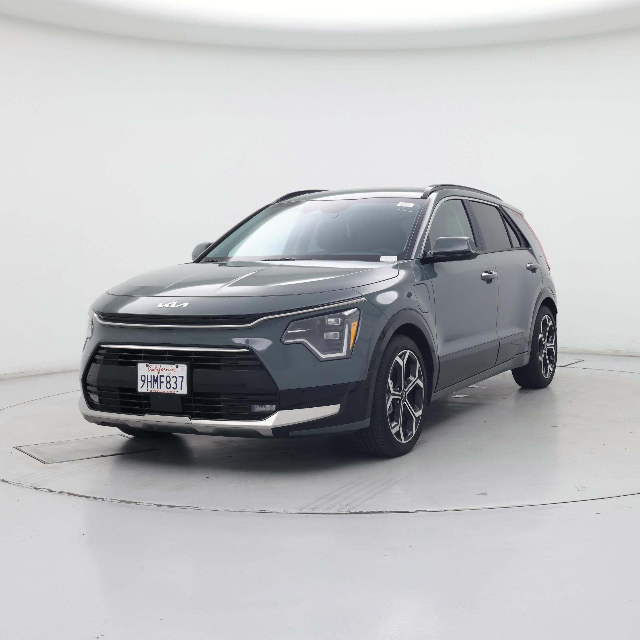 Thumbnail: 2023 Kia Niro - 4