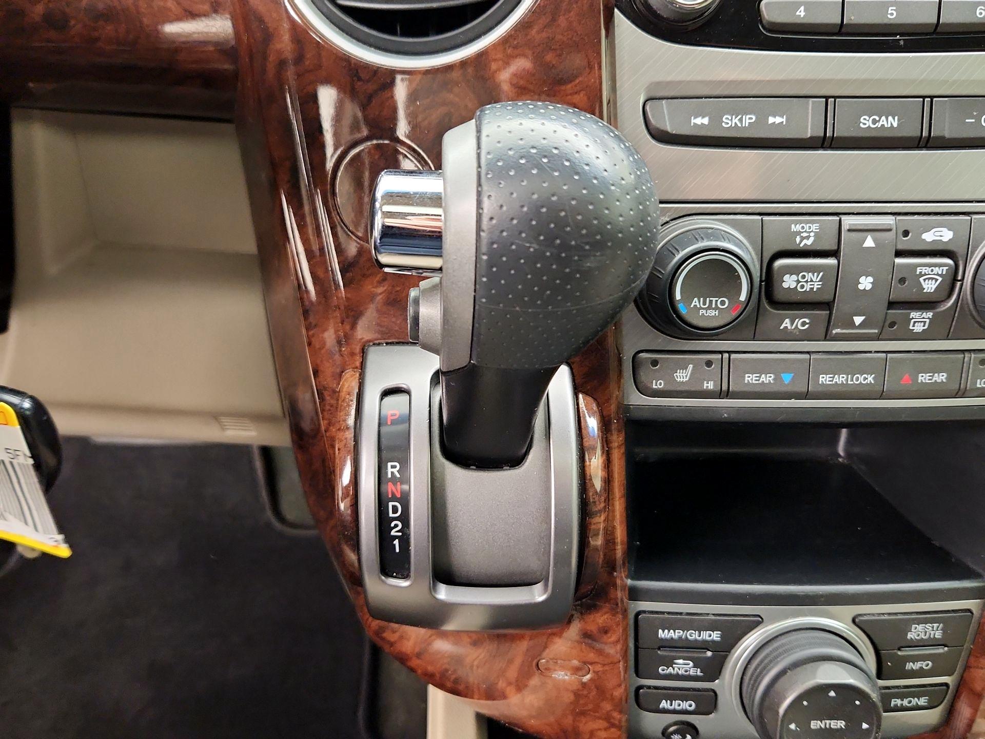 Thumbnail: 2014 Honda Pilot - 18