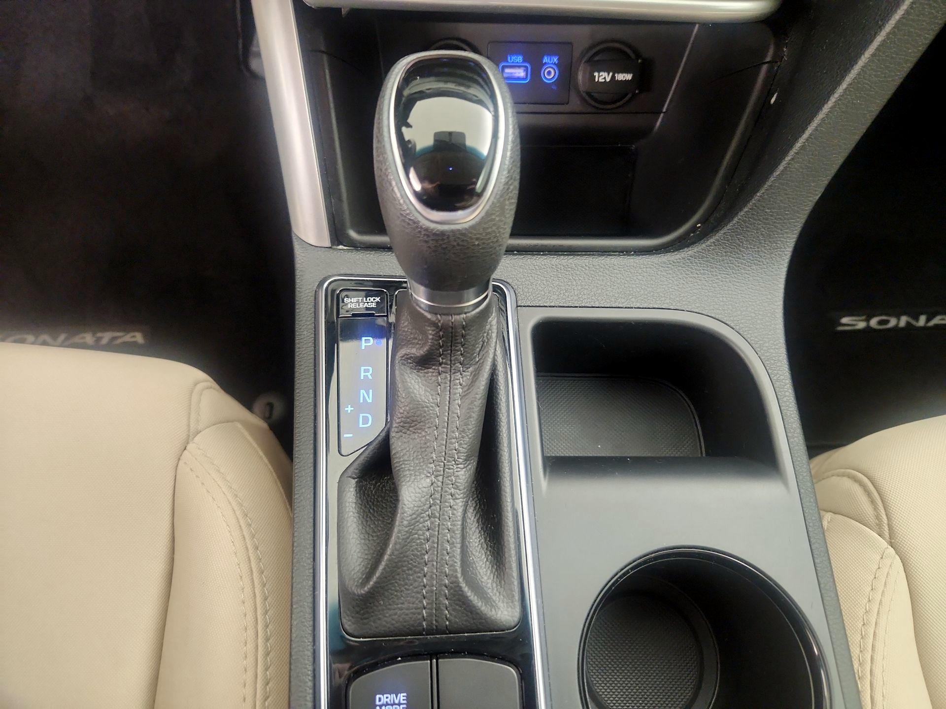 Thumbnail: 2017 Hyundai Sonata - 16