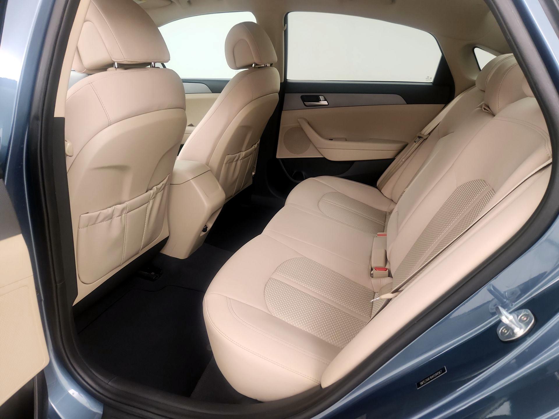 Thumbnail: 2017 Hyundai Sonata - 18