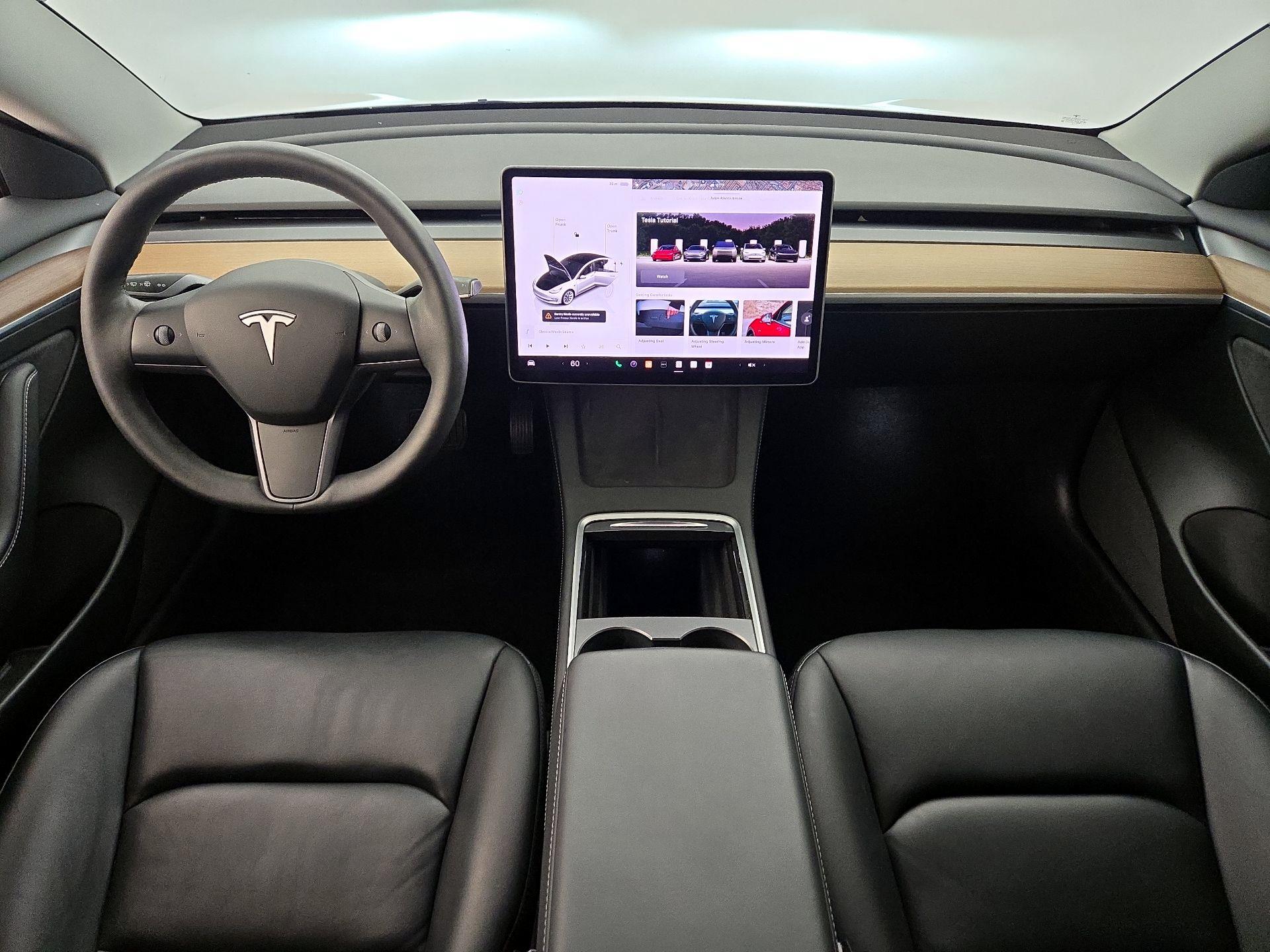Thumbnail: 2022 Tesla Model 3 - 9