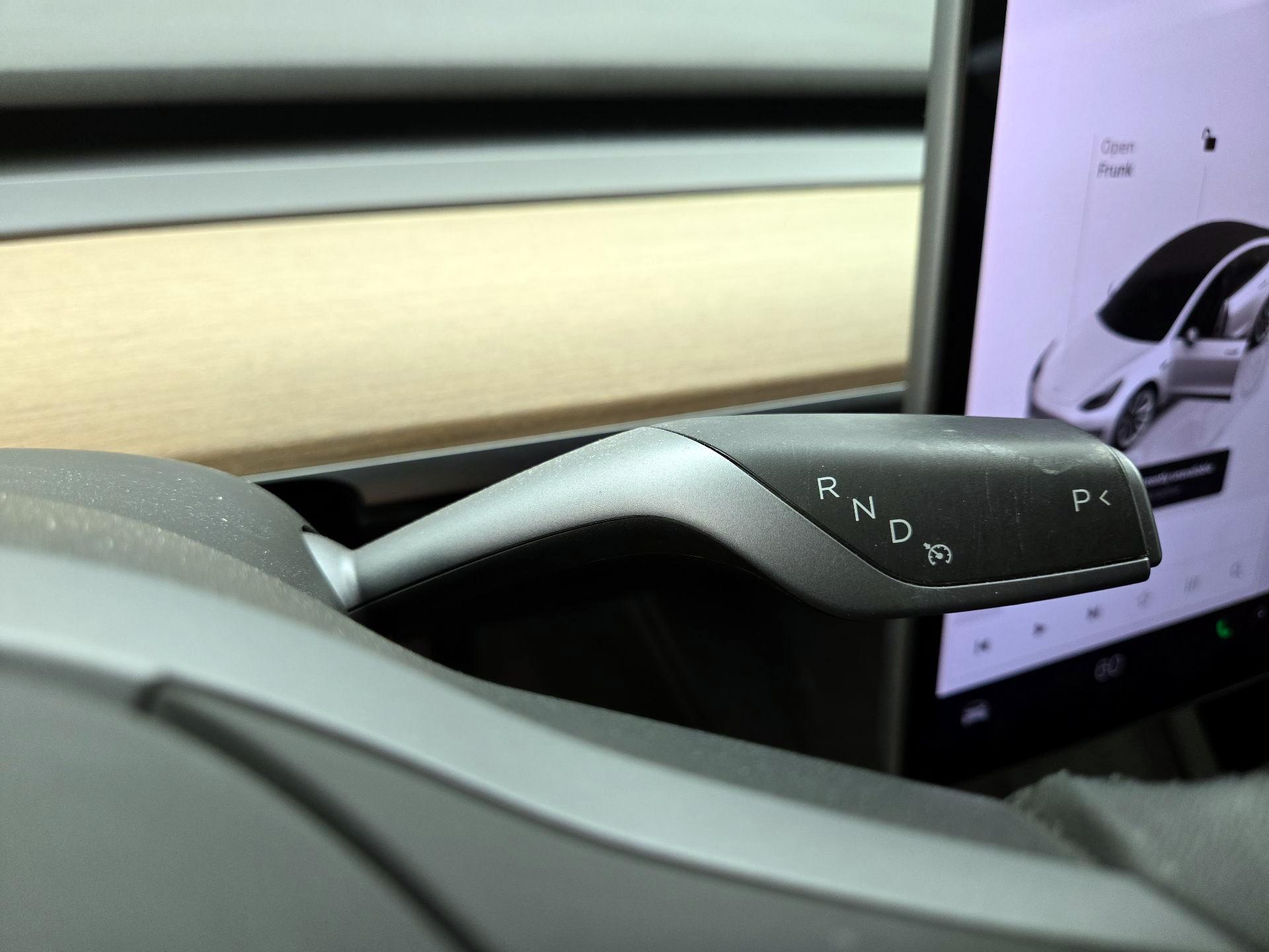 Thumbnail: 2022 Tesla Model 3 - 17