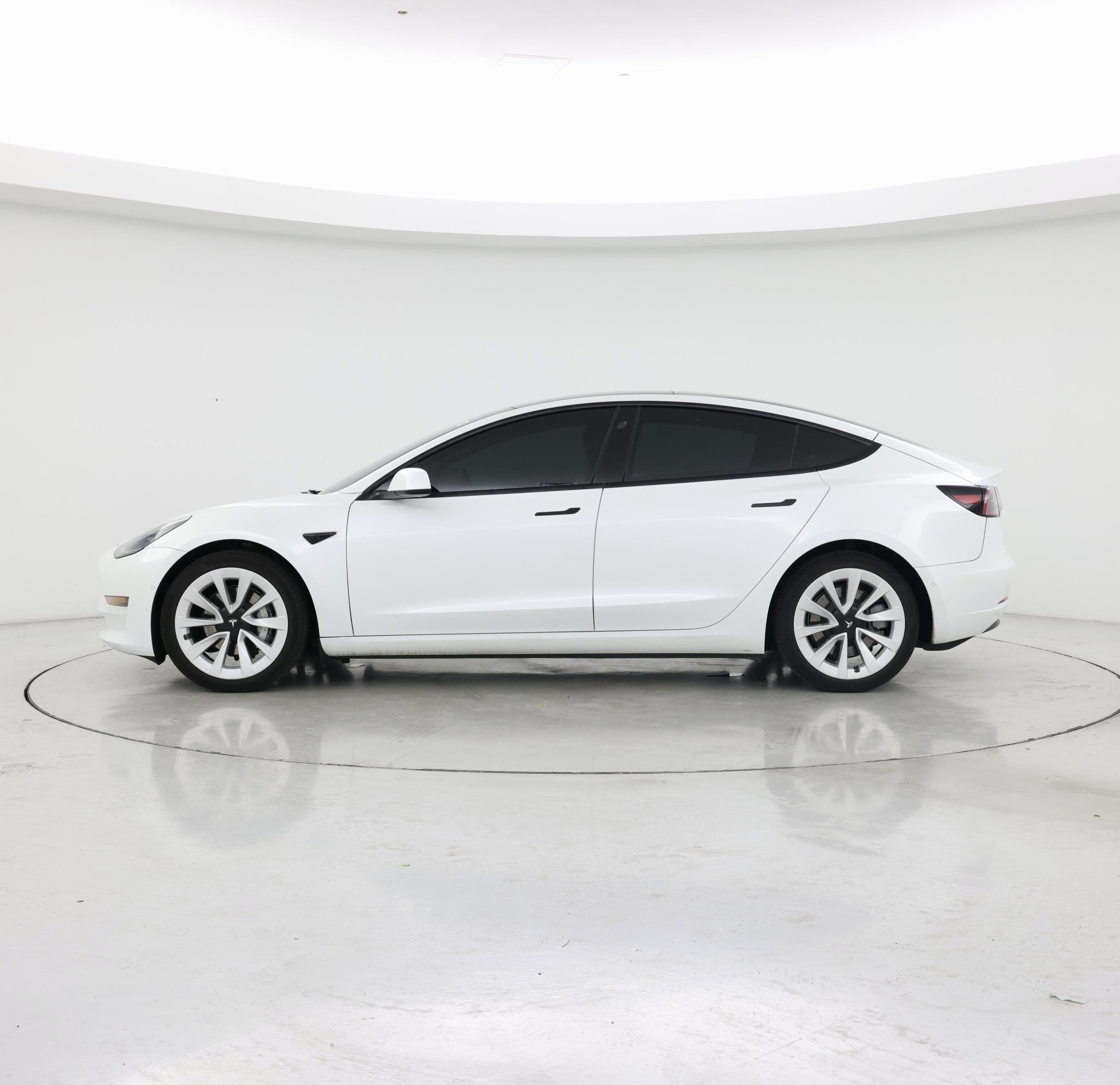 Thumbnail: 2022 Tesla Model 3 - 3