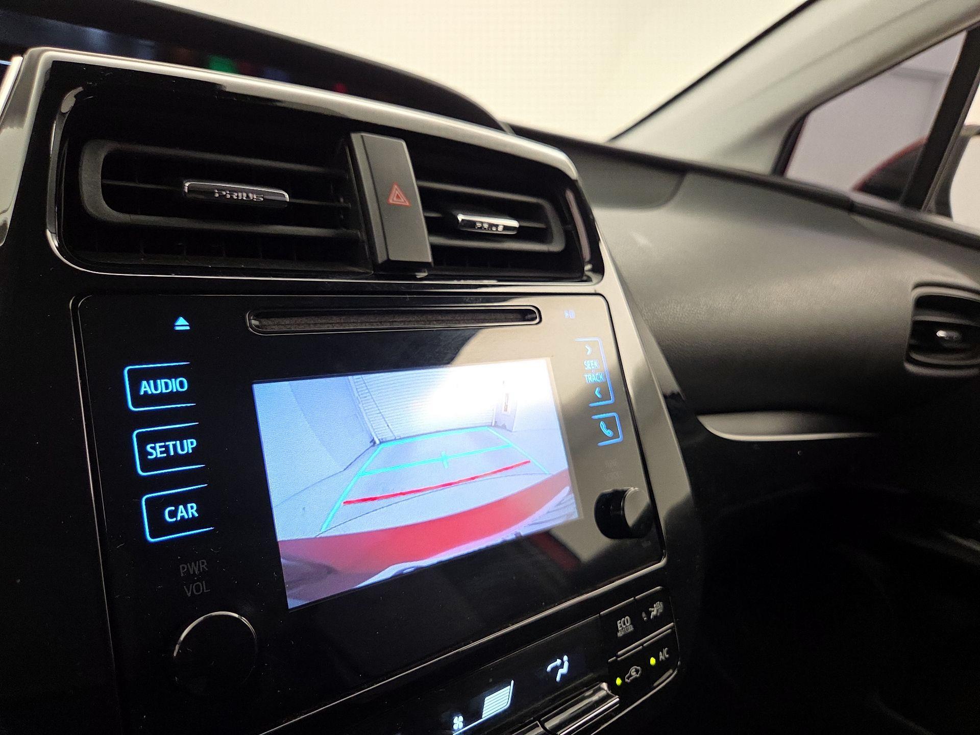 Thumbnail: 2019 Toyota Prius - 14