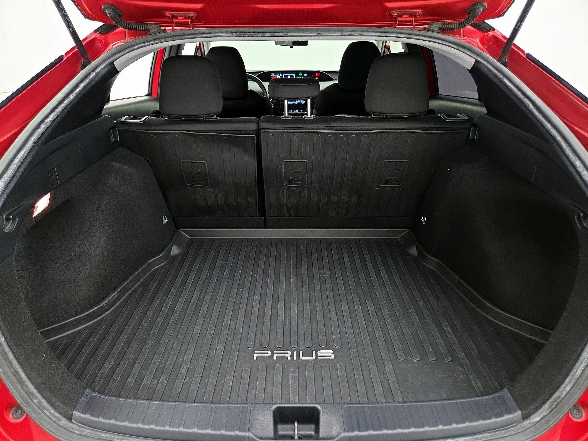 Thumbnail: 2019 Toyota Prius - 20