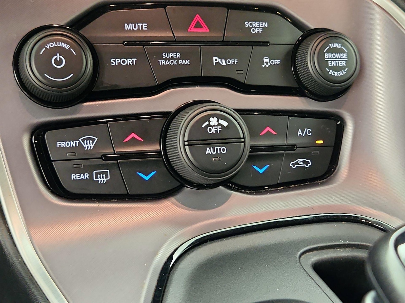 2022 Dodge Challenger GT - Photo 18