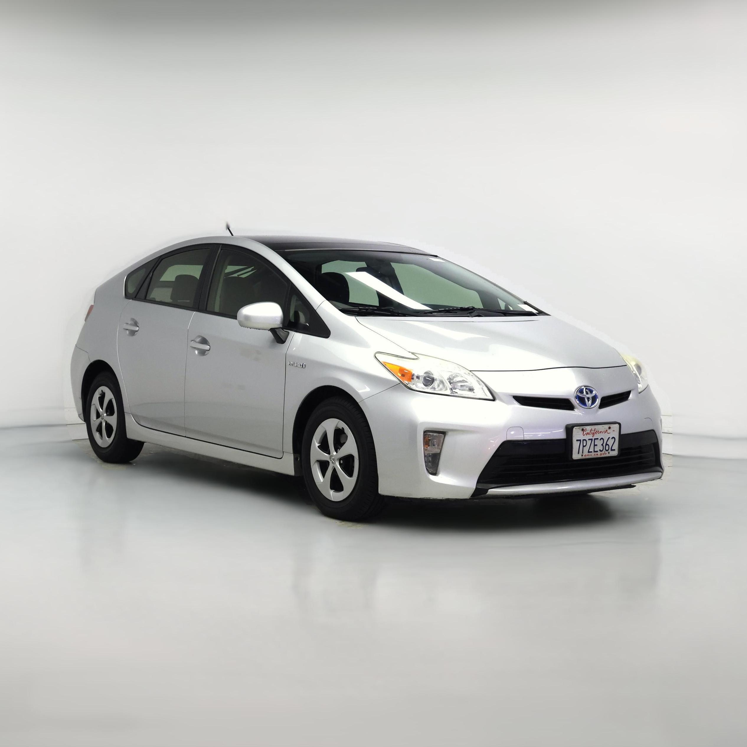 Thumbnail: 2015 Toyota Prius - 1