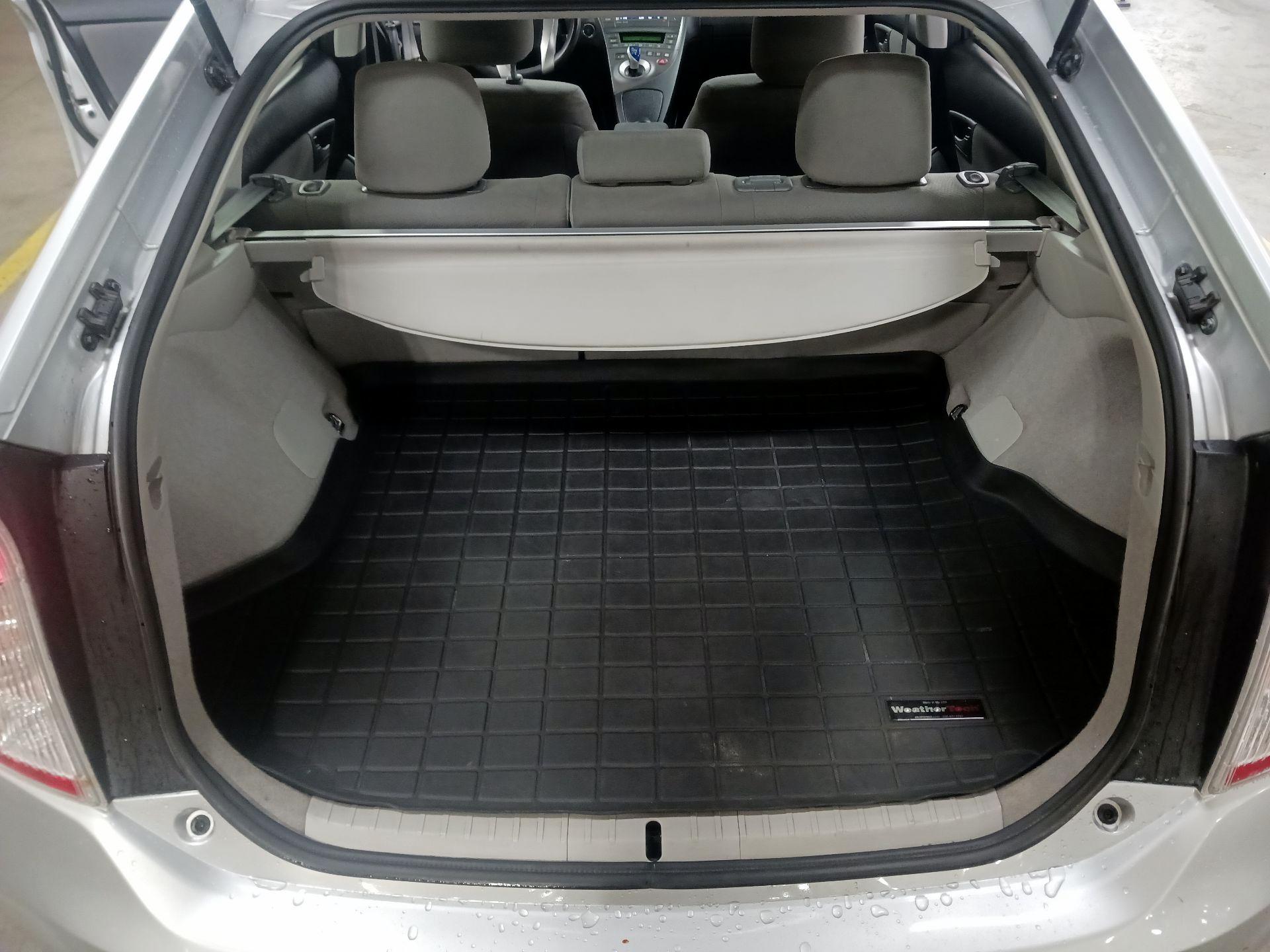 Thumbnail: 2015 Toyota Prius - 16