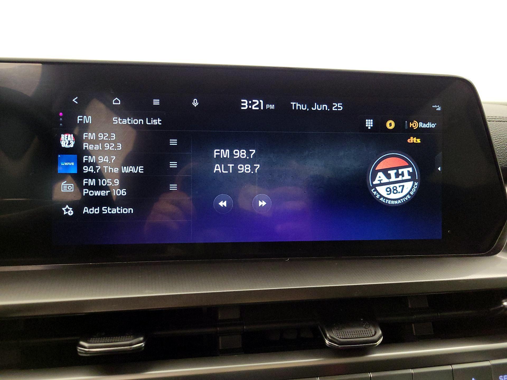 Thumbnail: 2023 Kia Telluride - 16