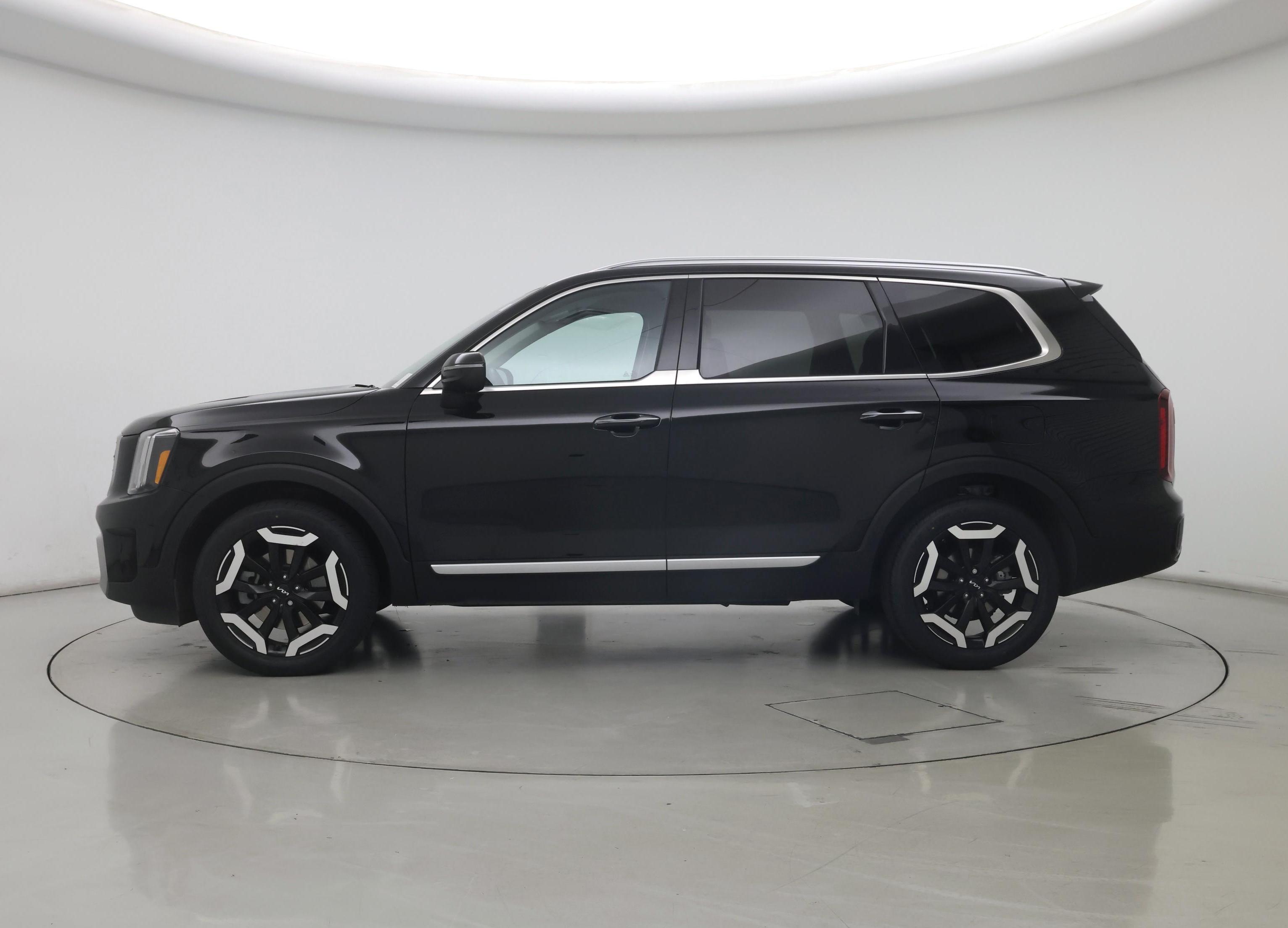 Thumbnail: 2023 Kia Telluride - 3