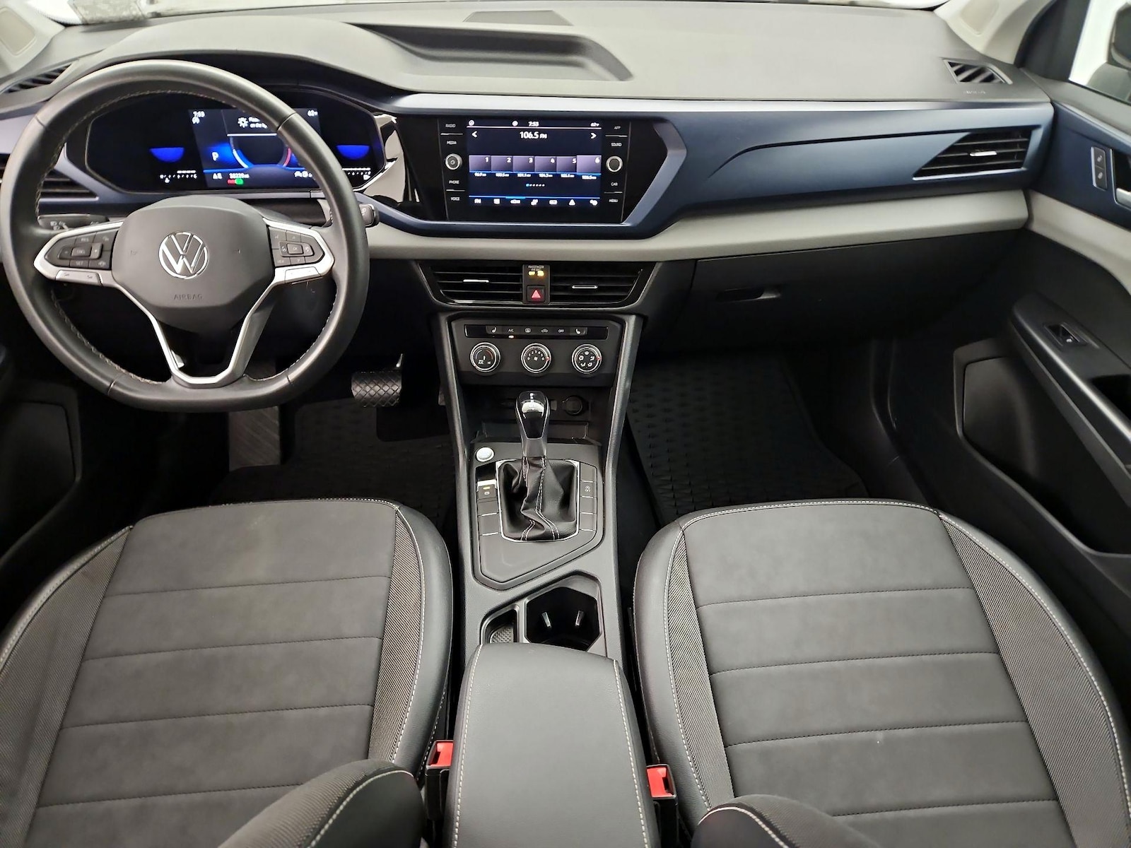 2022 Volkswagen Taos SE - Photo 10