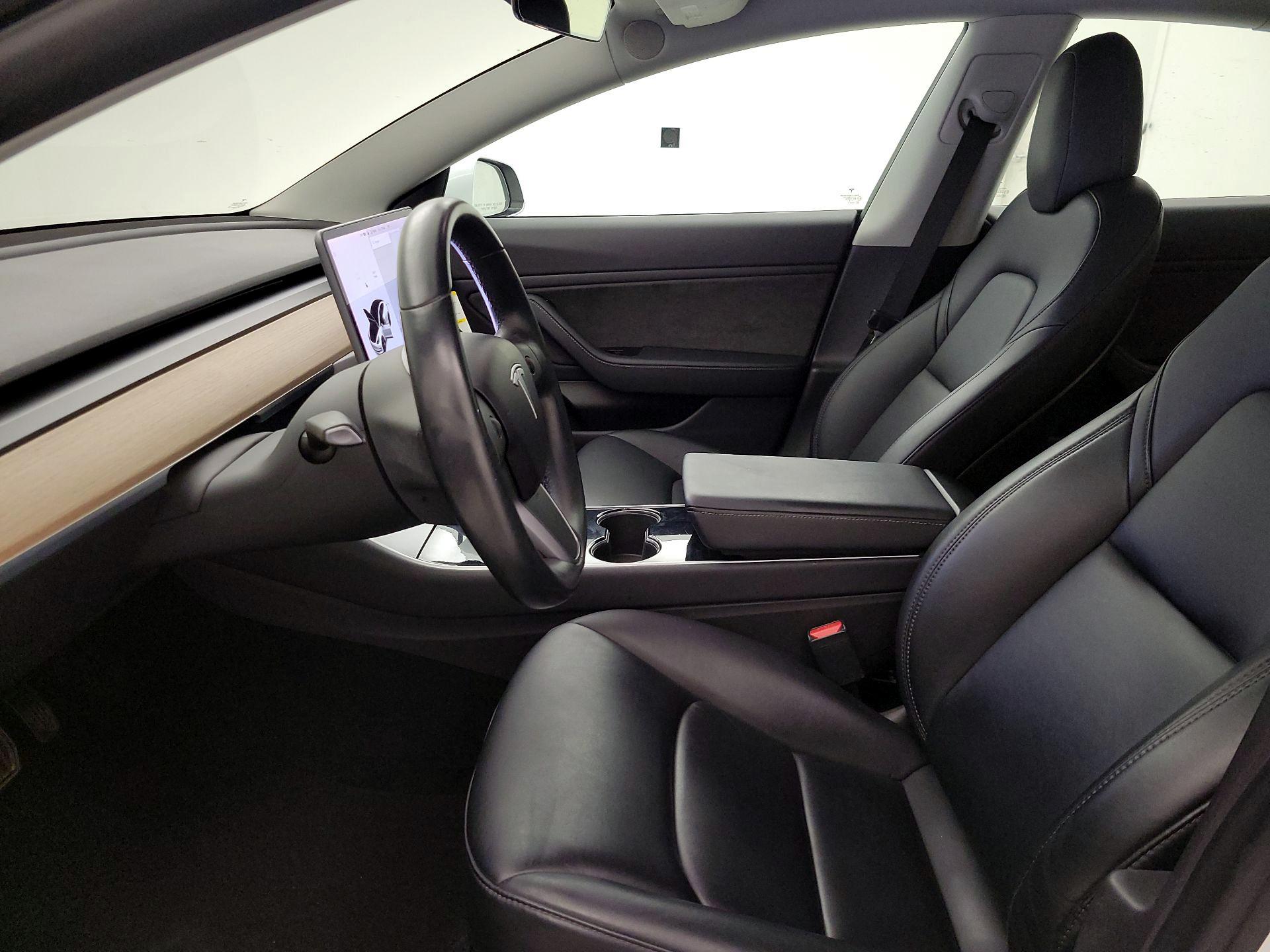 Thumbnail: 2019 Tesla Model 3 - 11