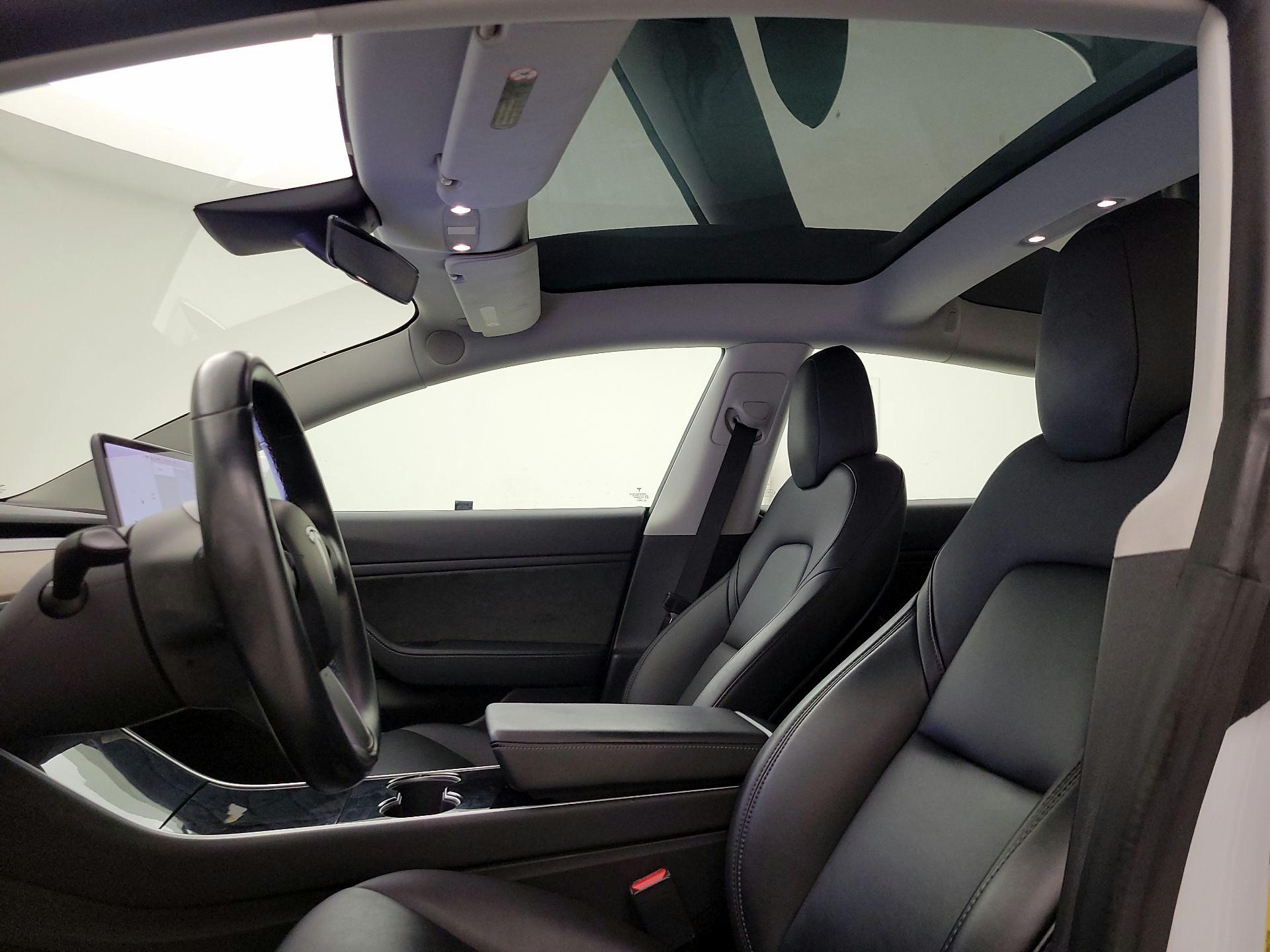 Thumbnail: 2019 Tesla Model 3 - 18