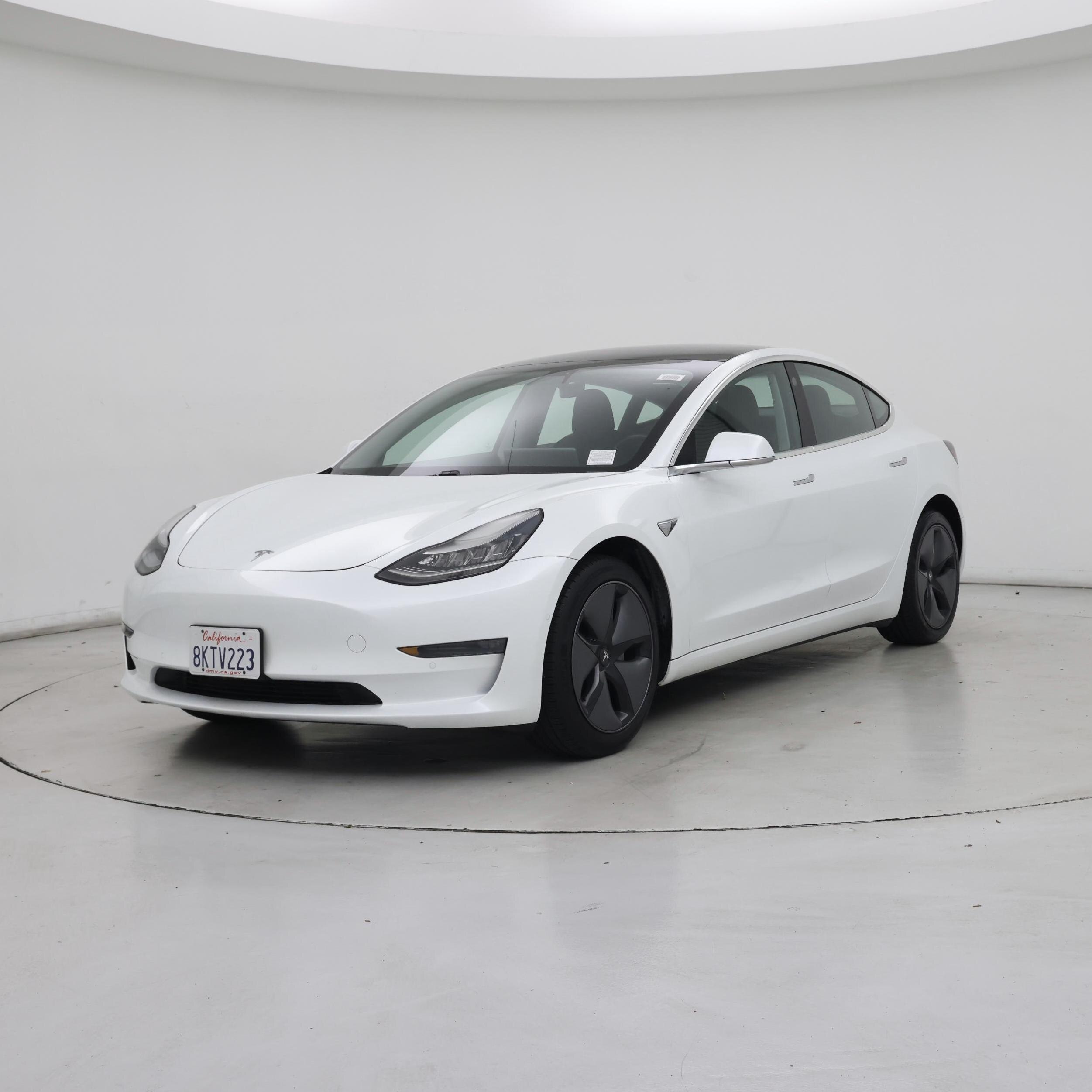 Thumbnail: 2019 Tesla Model 3 - 4