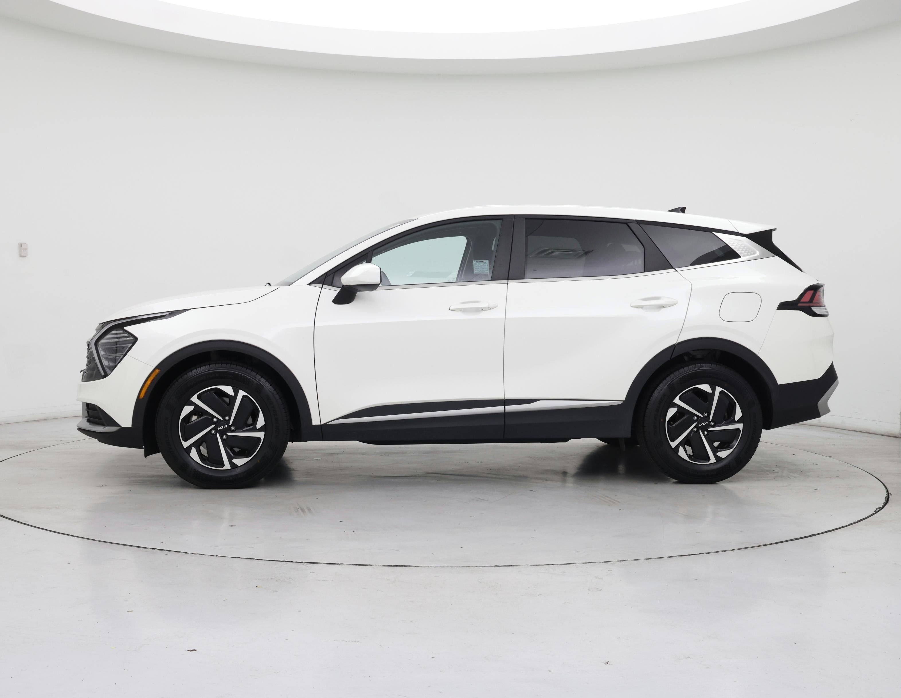 Thumbnail: 2025 Kia Sportage - 3