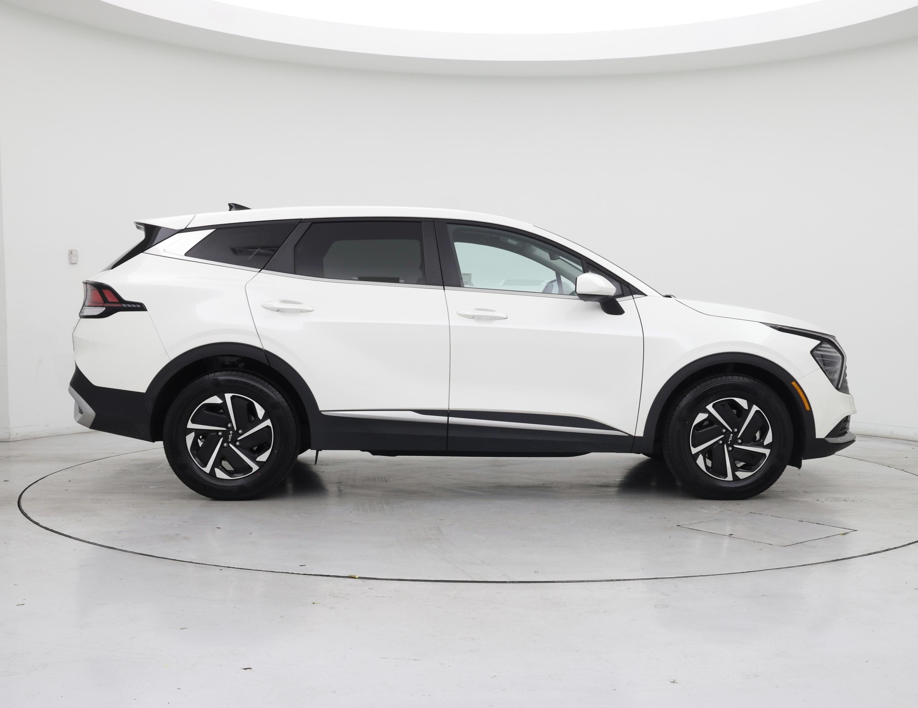 Thumbnail: 2025 Kia Sportage - 7