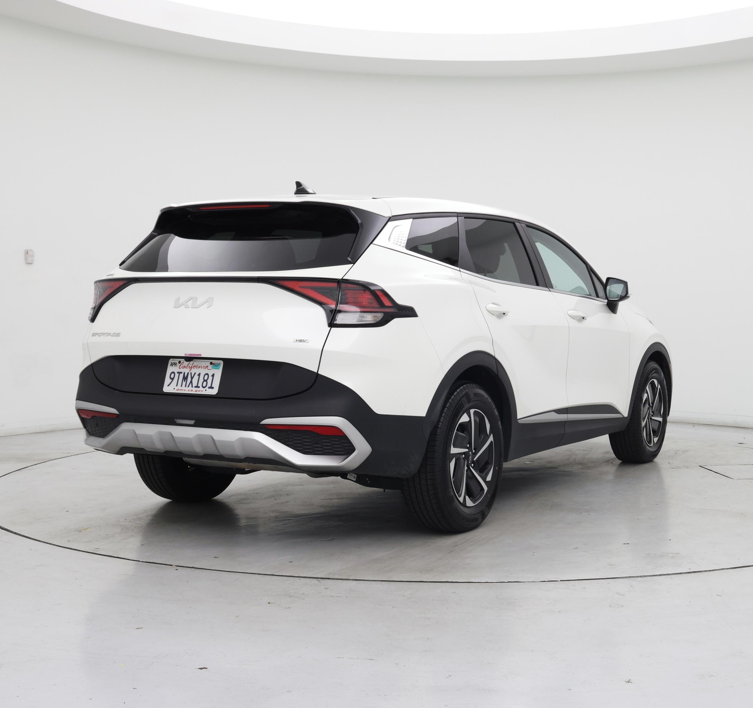 Thumbnail: 2025 Kia Sportage - 8