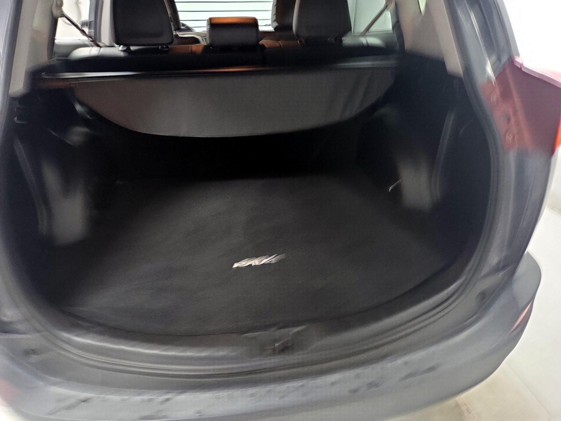 Thumbnail: 2015 Toyota RAV4 - 16
