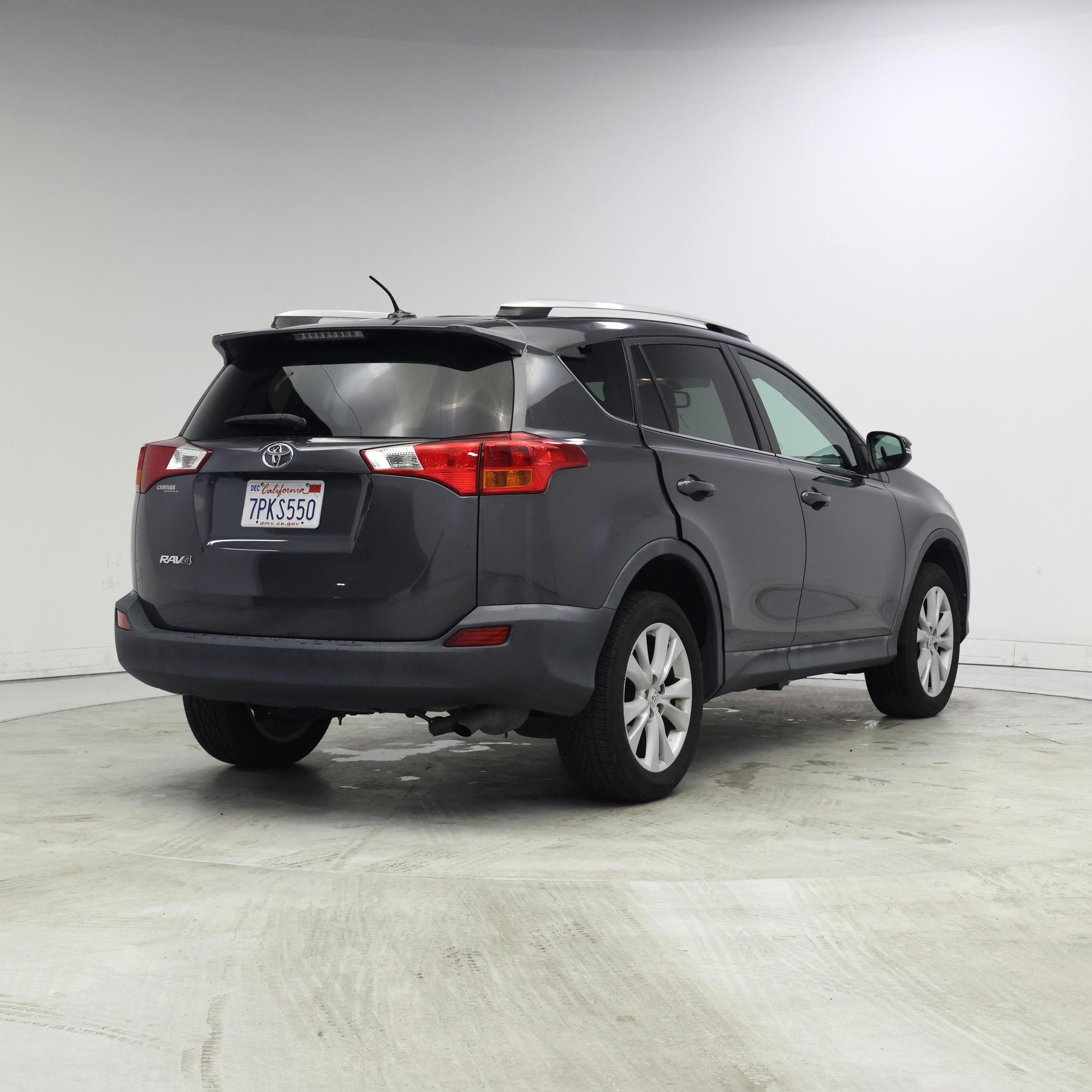 Thumbnail: 2015 Toyota RAV4 - 8