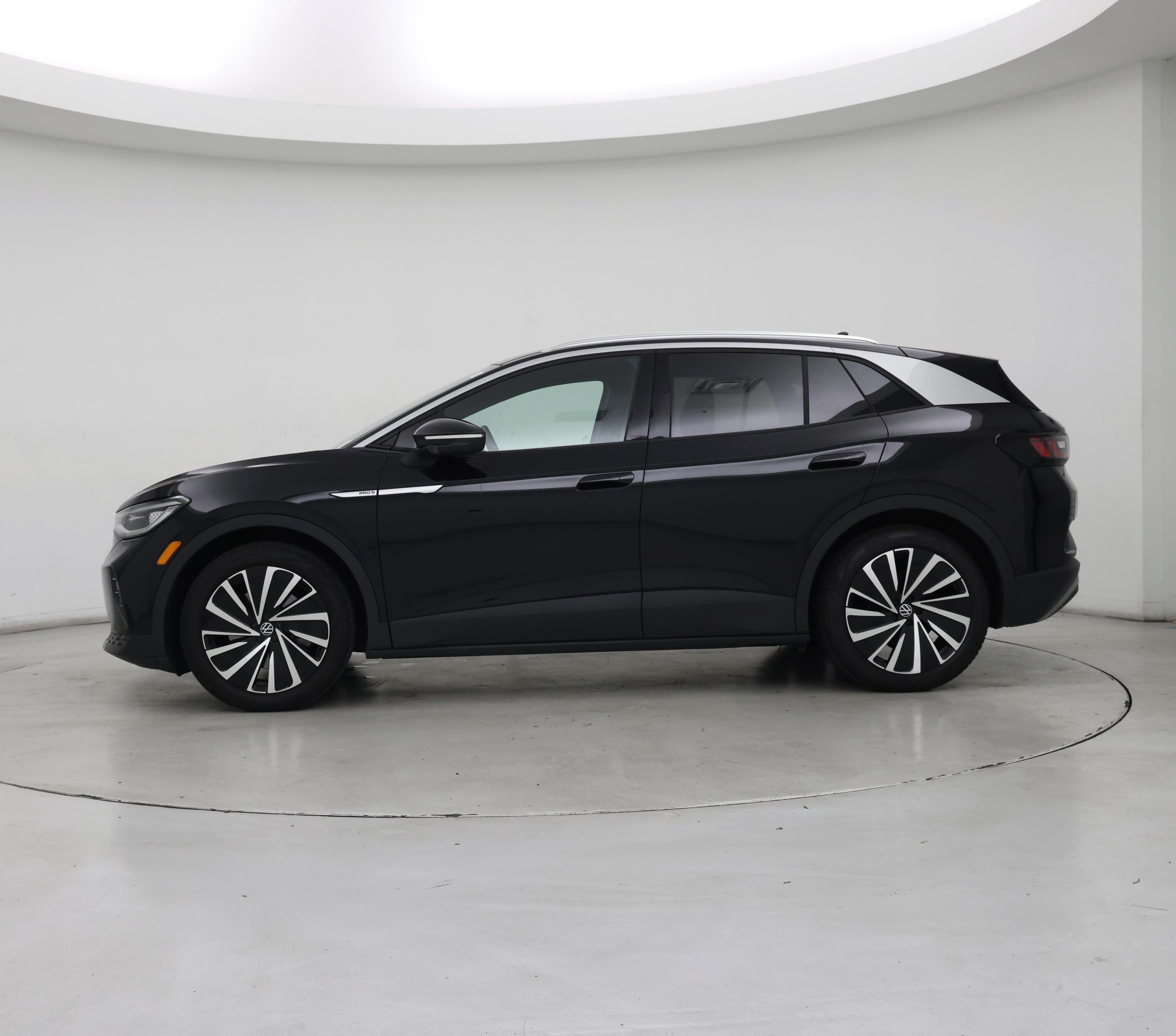 Thumbnail: 2023 Volkswagen ID.4 - 3