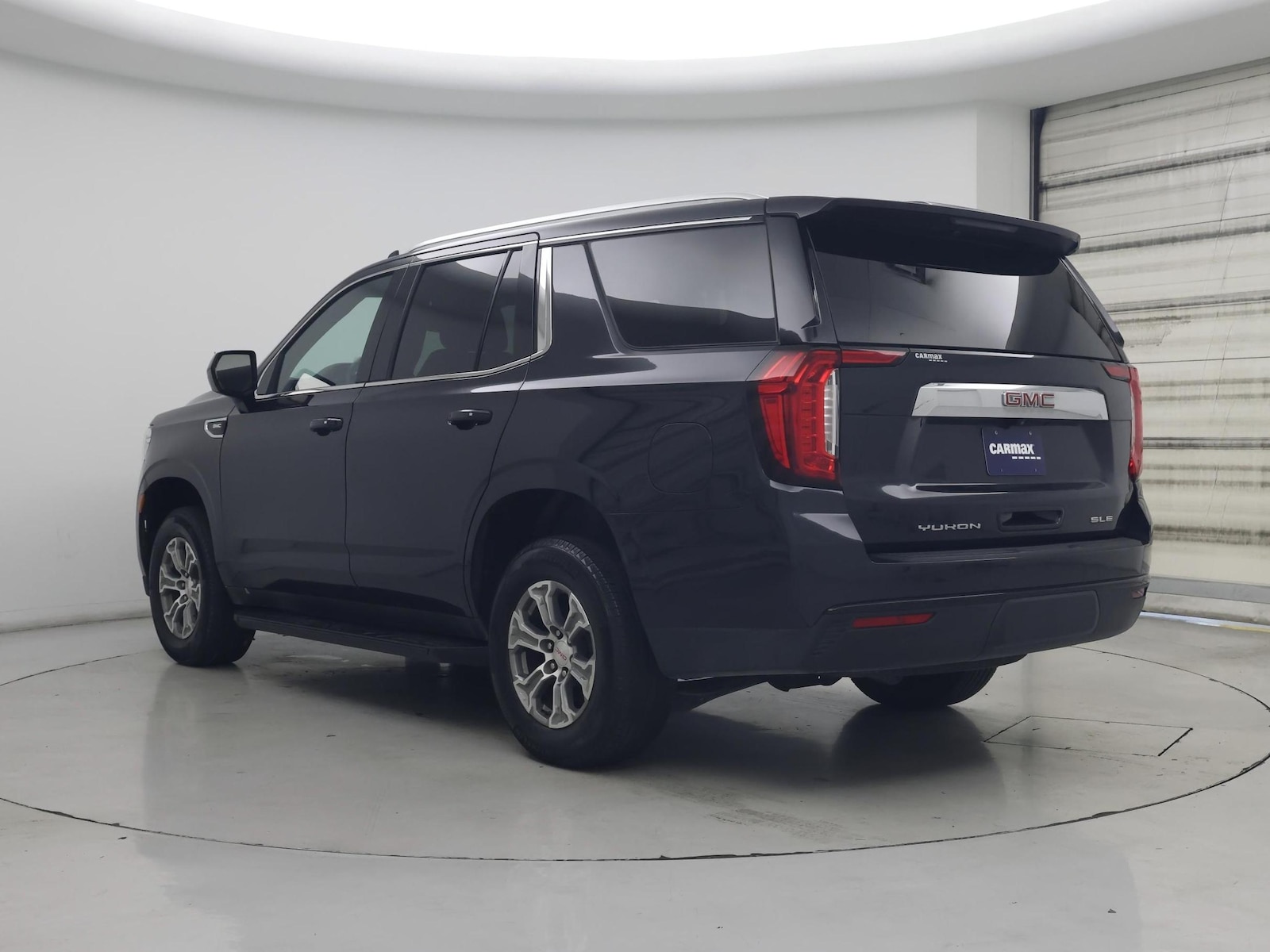 2023 GMC Yukon SLE - Photo 3