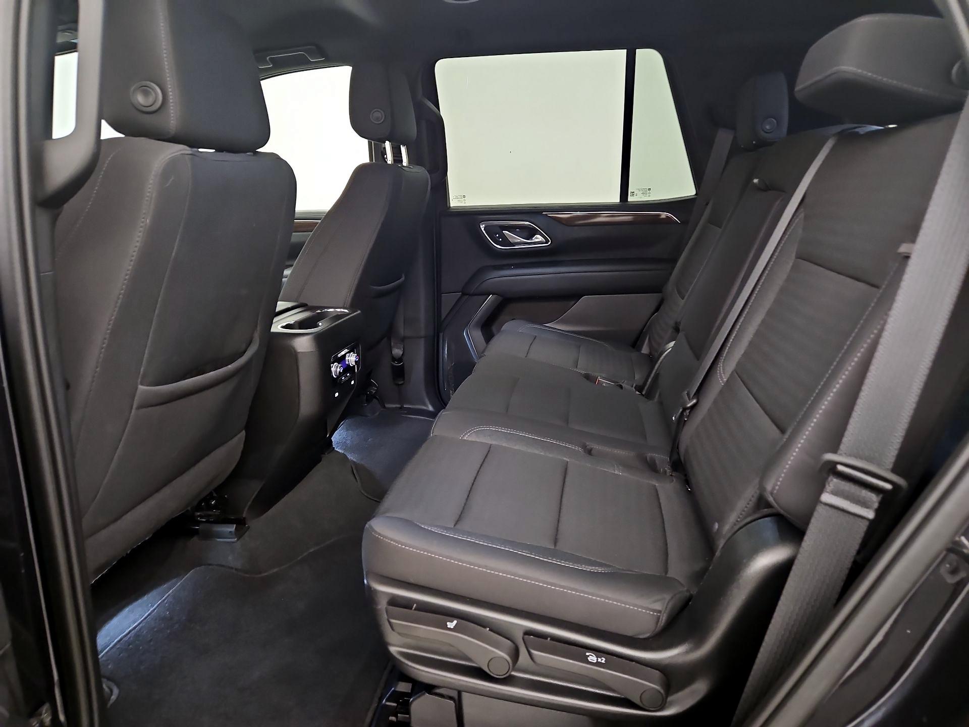 Thumbnail: 2023 GMC Yukon - 19