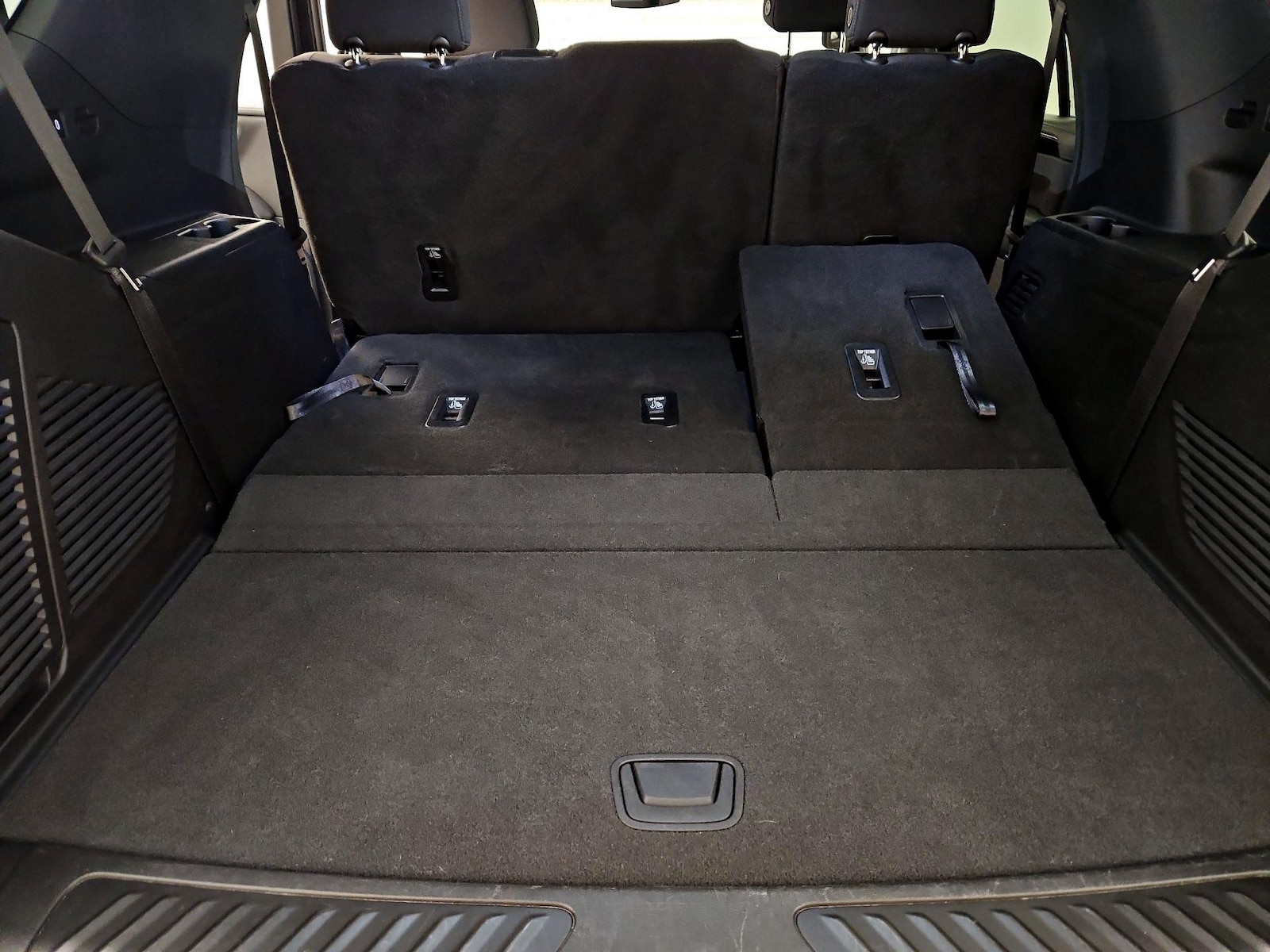 2023 GMC Yukon SLE - Photo 23