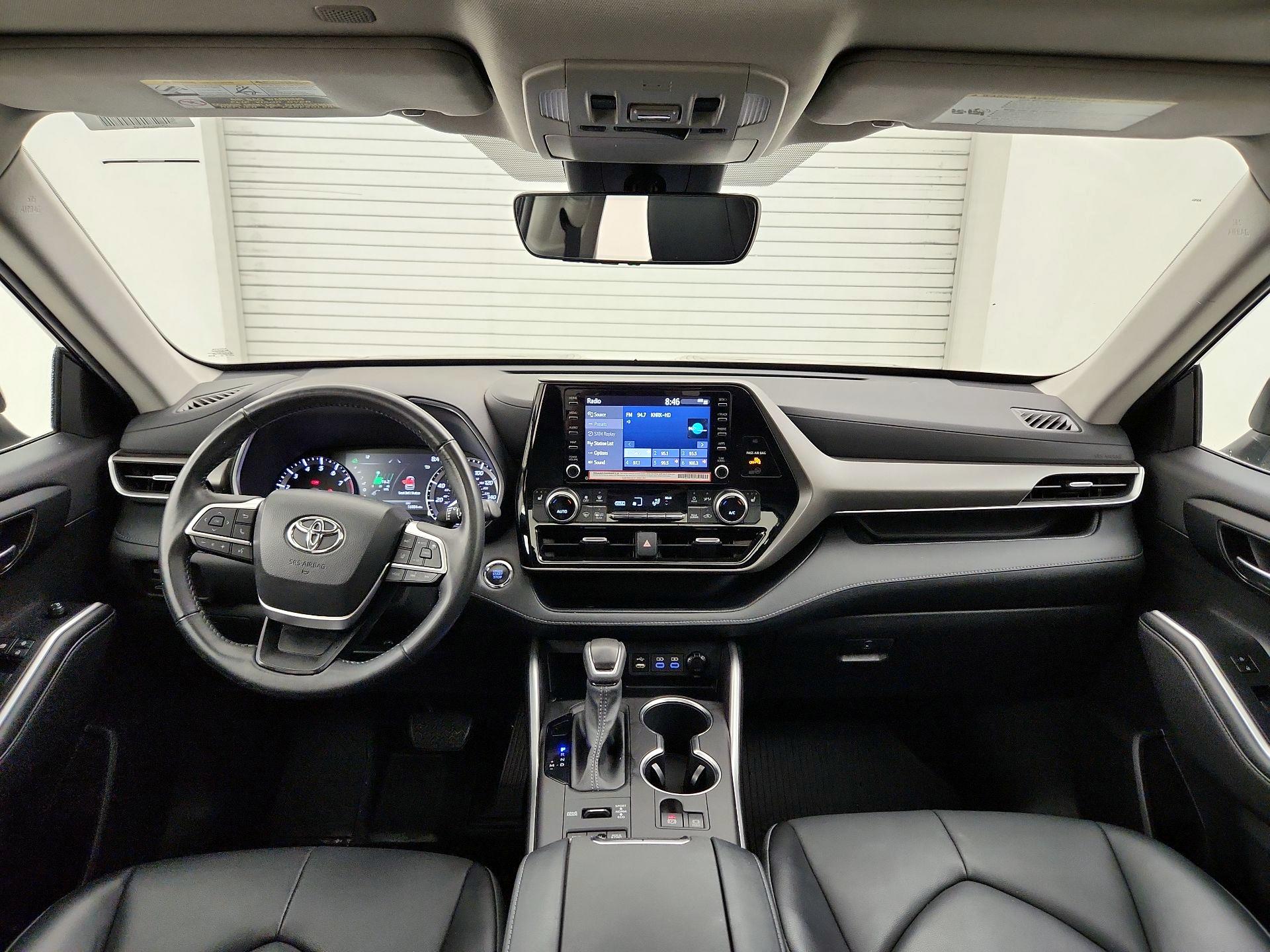 Thumbnail: 2022 Toyota Highlander - 9