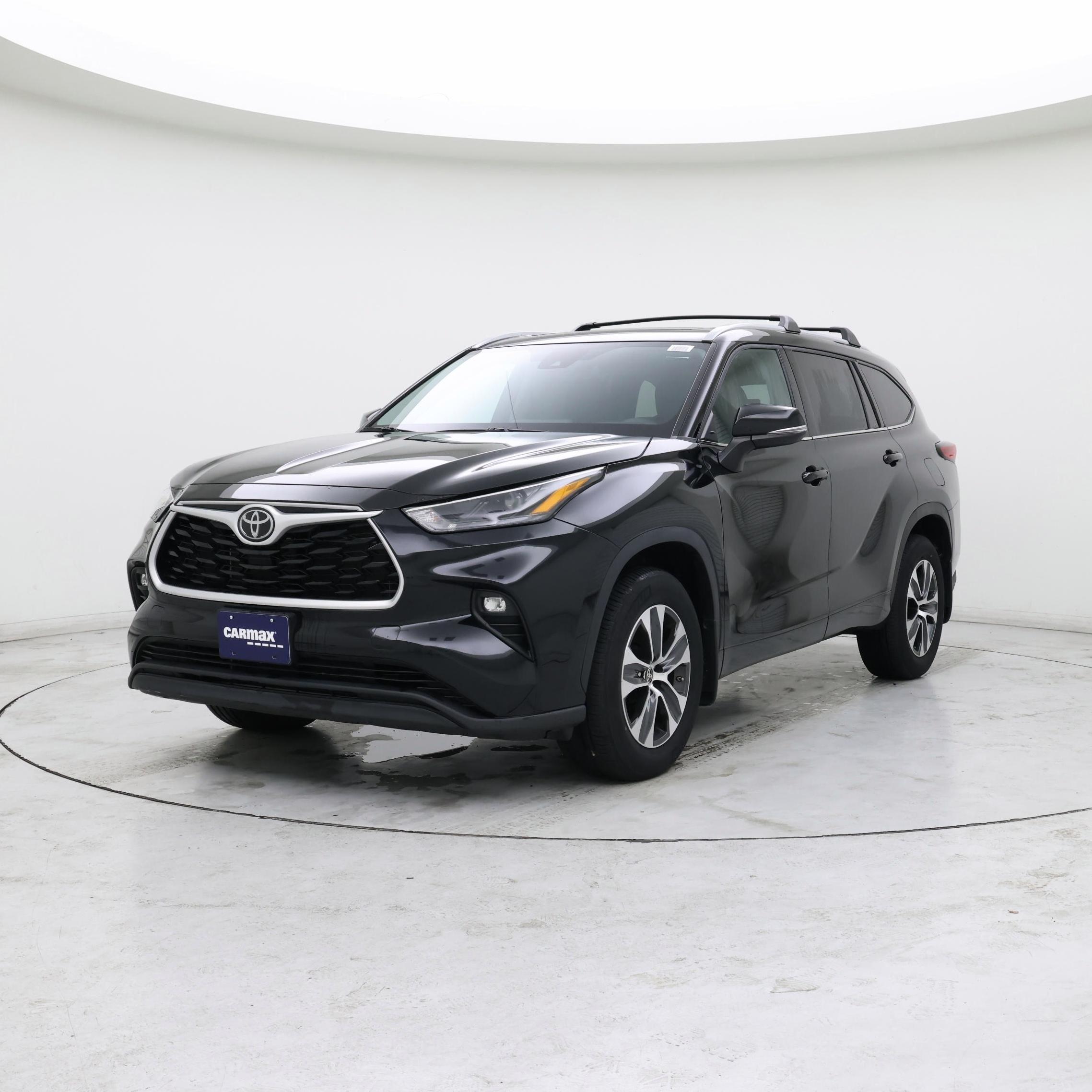 Thumbnail: 2022 Toyota Highlander - 4