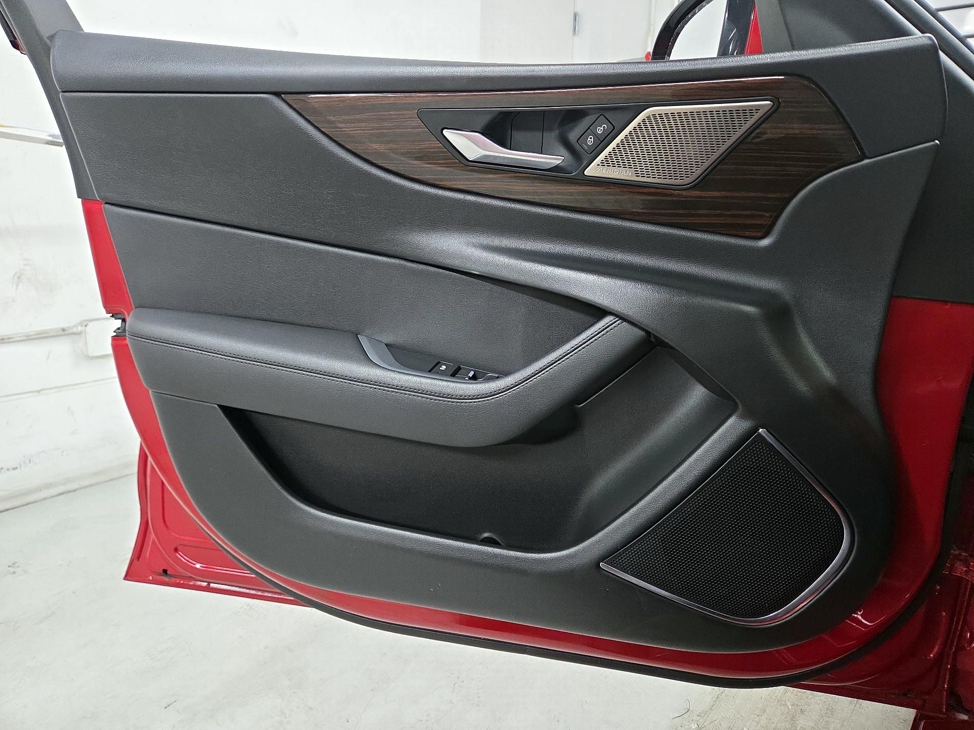 Thumbnail: 2020 Jaguar XE - 12