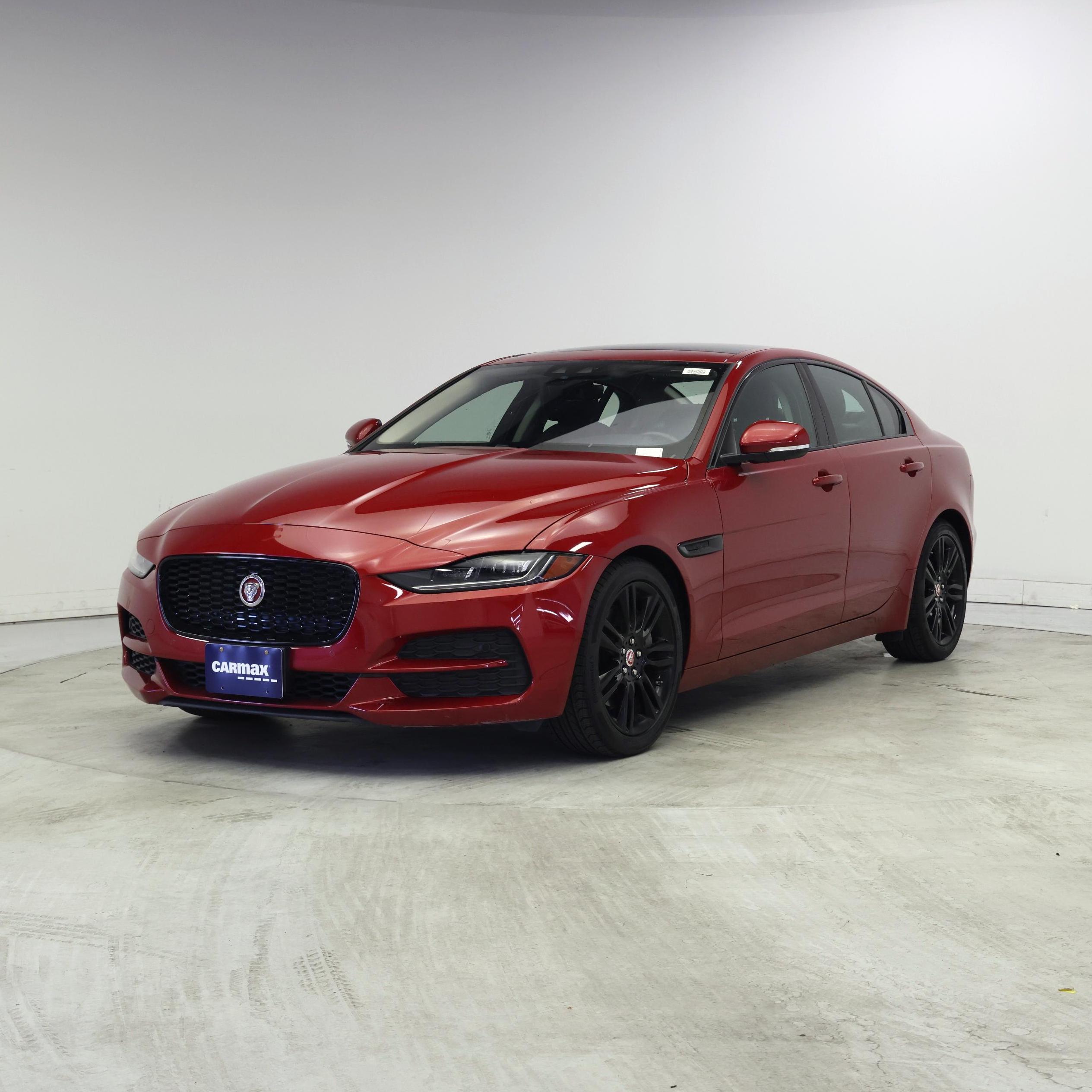 Thumbnail: 2020 Jaguar XE - 4