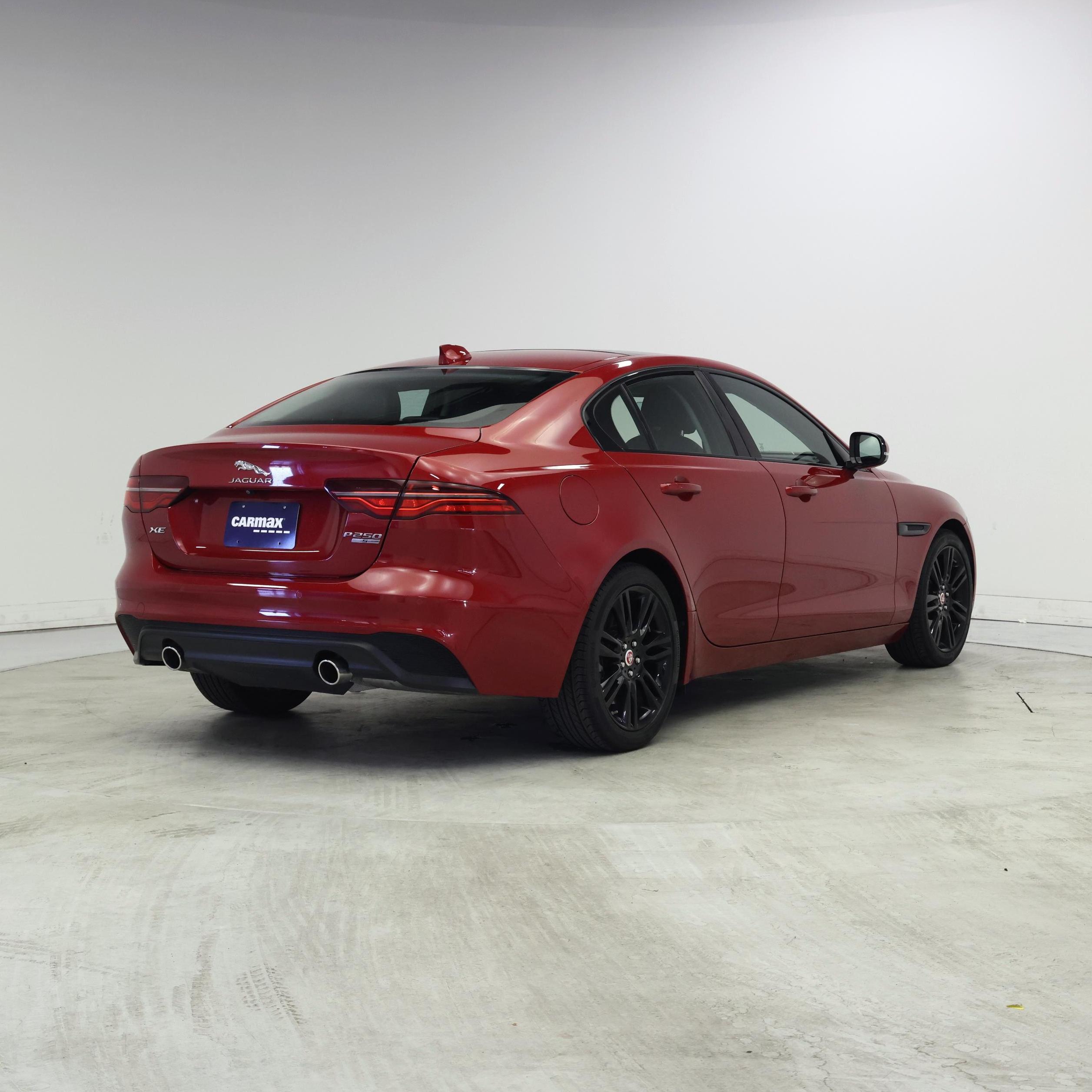 Thumbnail: 2020 Jaguar XE - 8