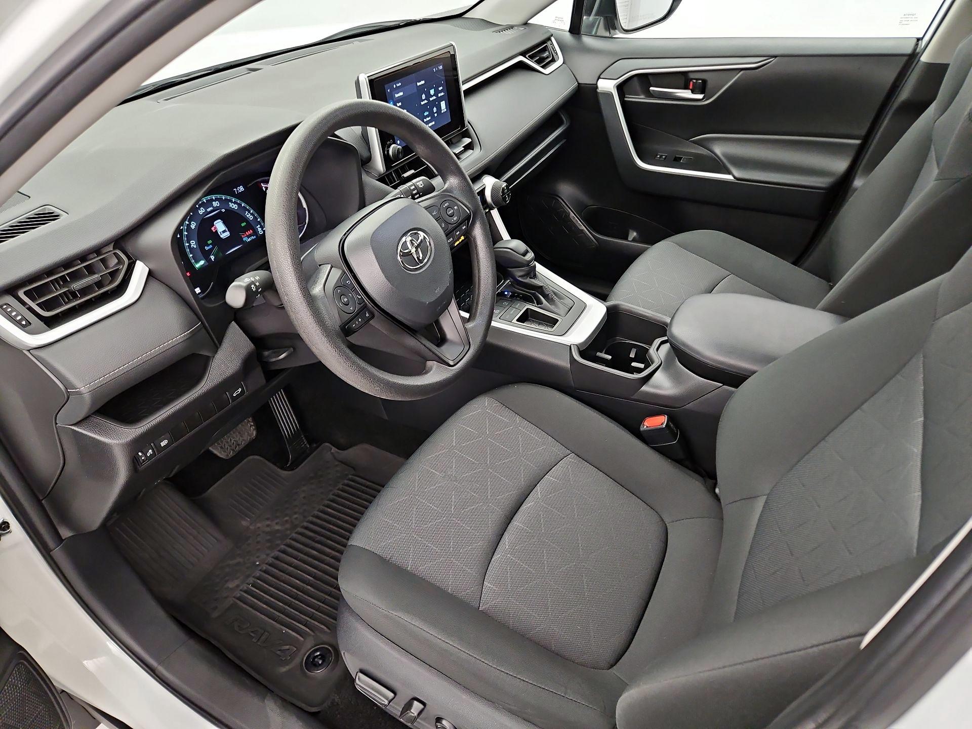 Thumbnail: 2025 Toyota RAV4 - 11