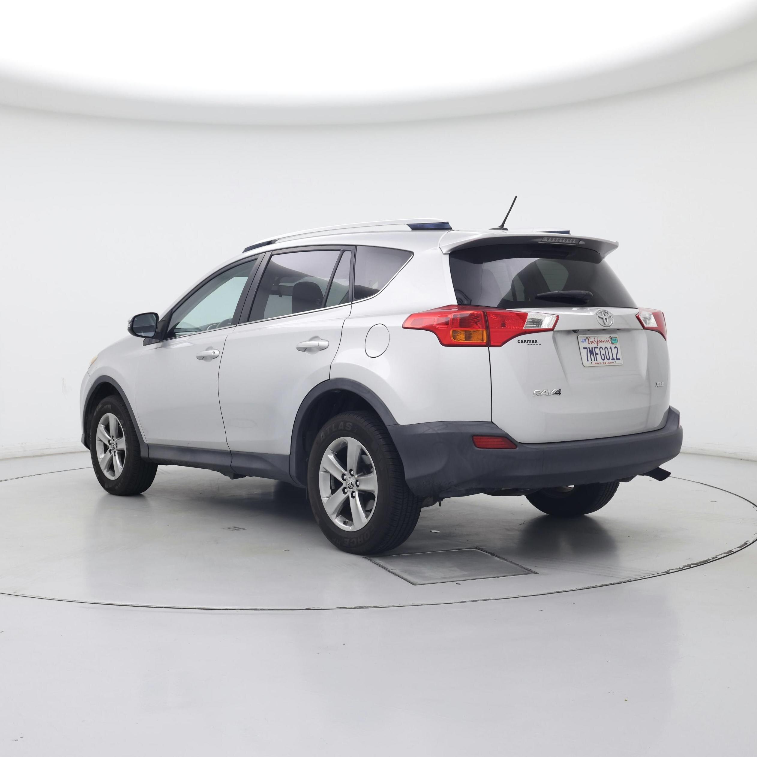 Thumbnail: 2015 Toyota RAV4 - 2