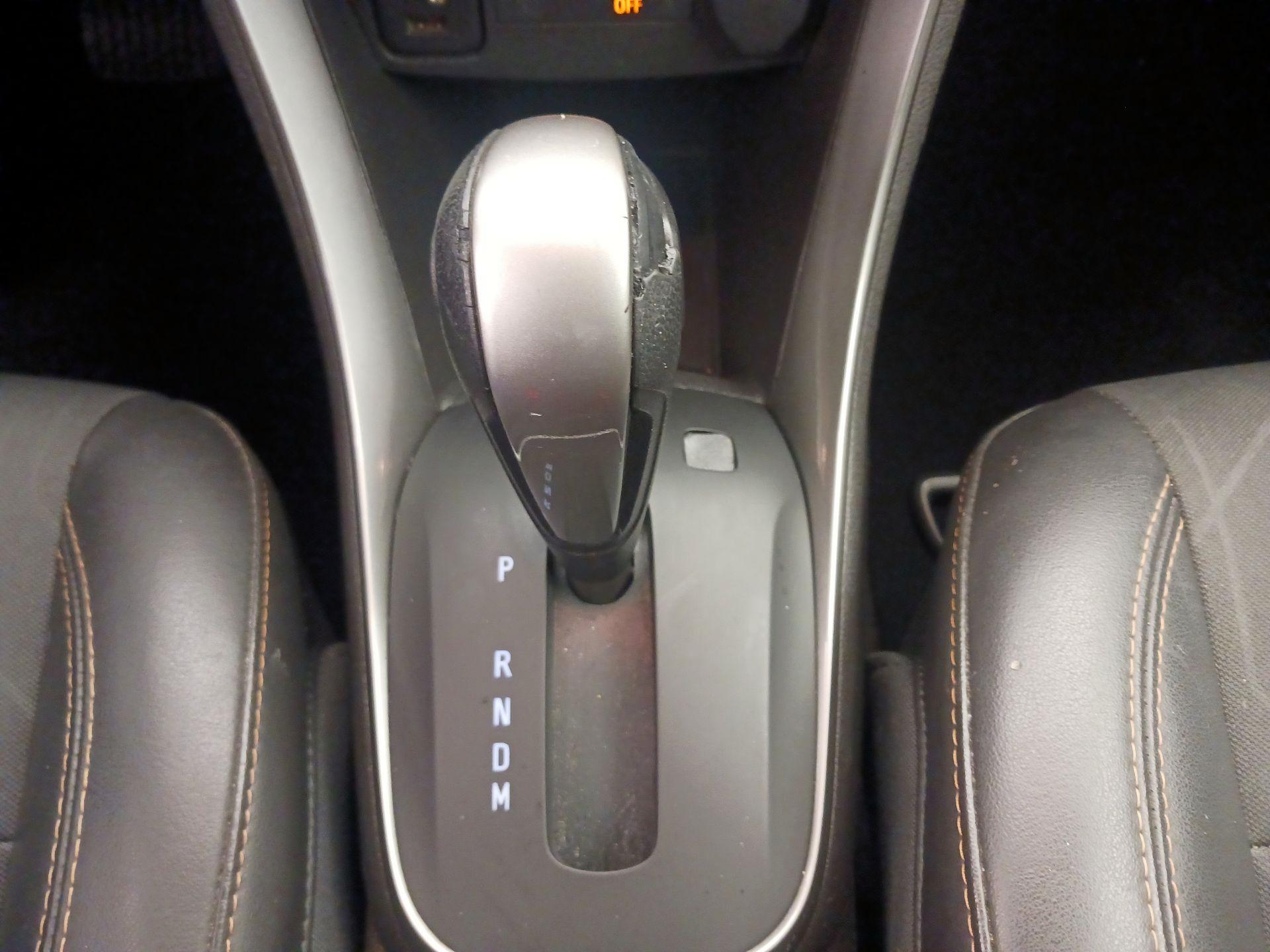 Thumbnail: 2018 Chevrolet Trax - 17