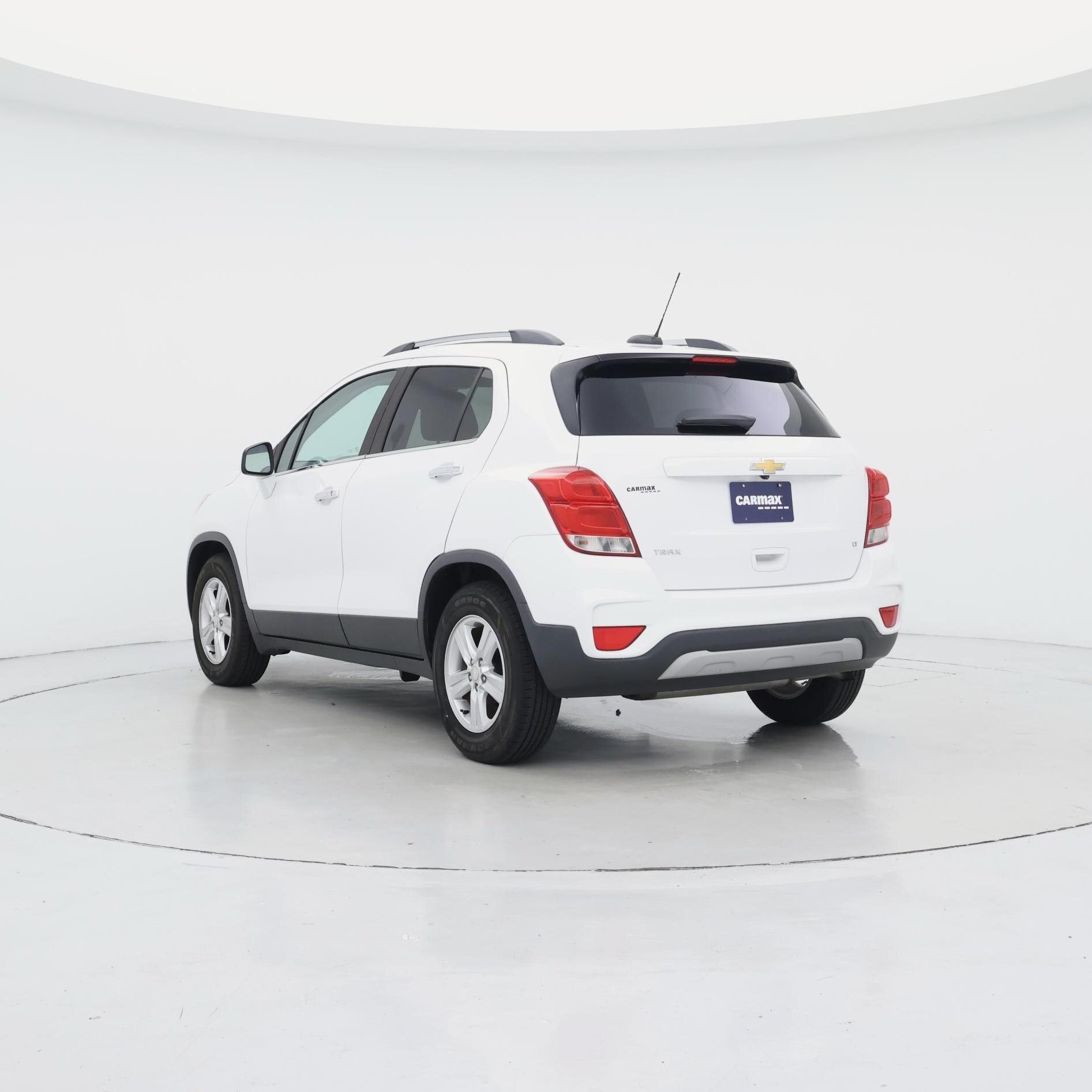 Thumbnail: 2018 Chevrolet Trax - 2