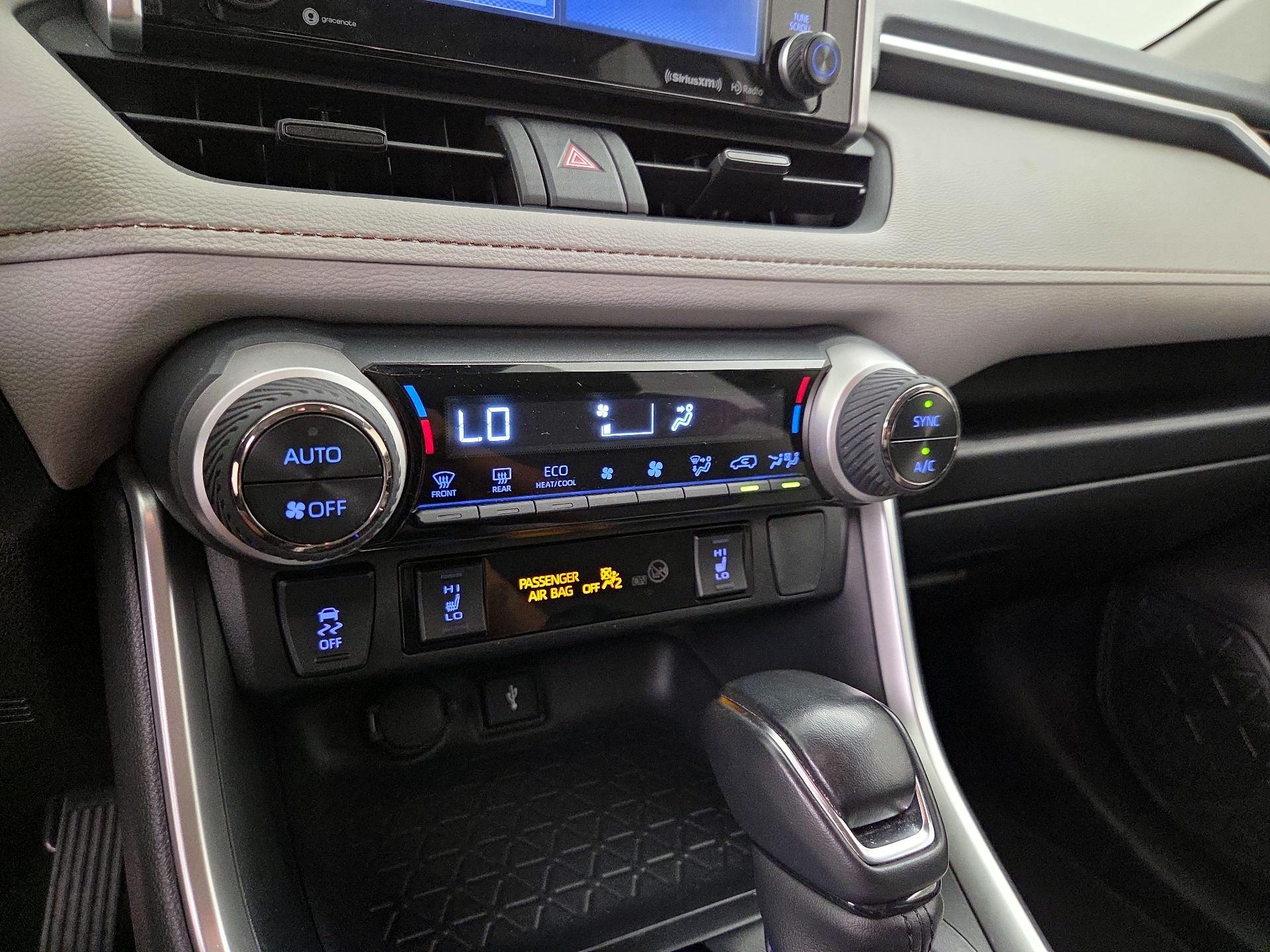 Thumbnail: 2021 Toyota RAV4 - 16