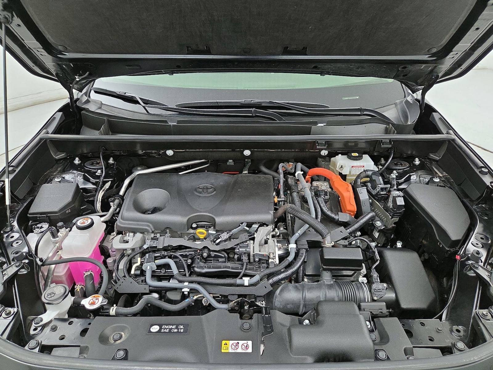 2021 Toyota RAV4 XLE - Photo 23