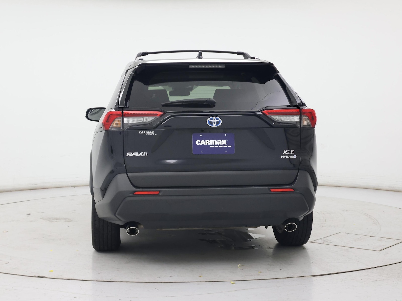2021 Toyota RAV4 XLE - Photo 7