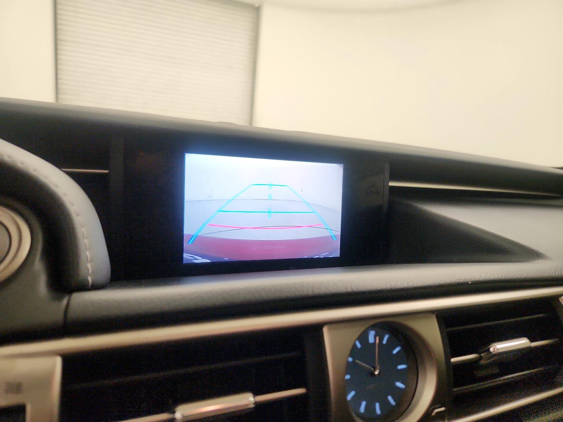 Thumbnail: 2014 Lexus IS - 15