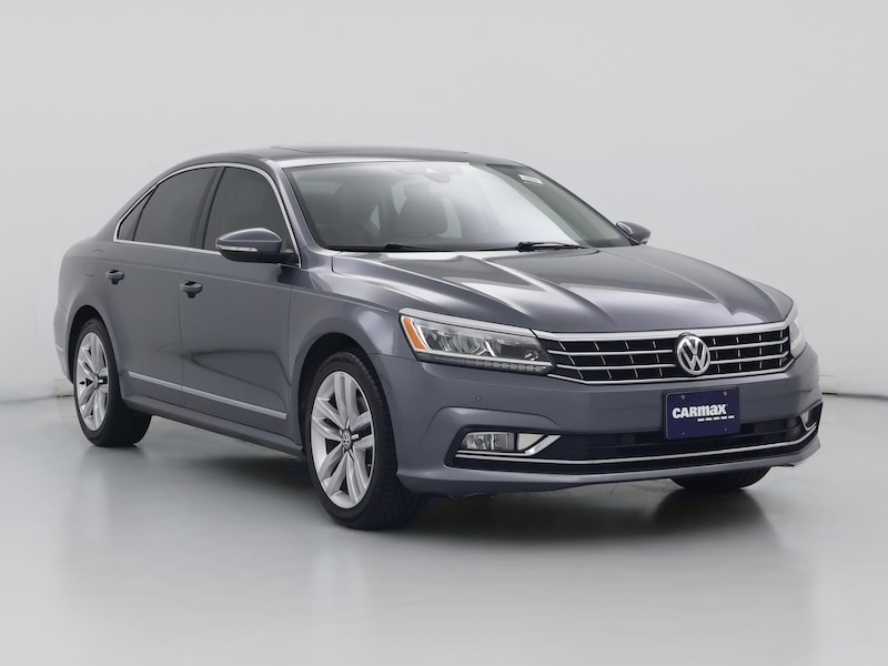 2017 Volkswagen Passat SEL -
                  Irving, TX