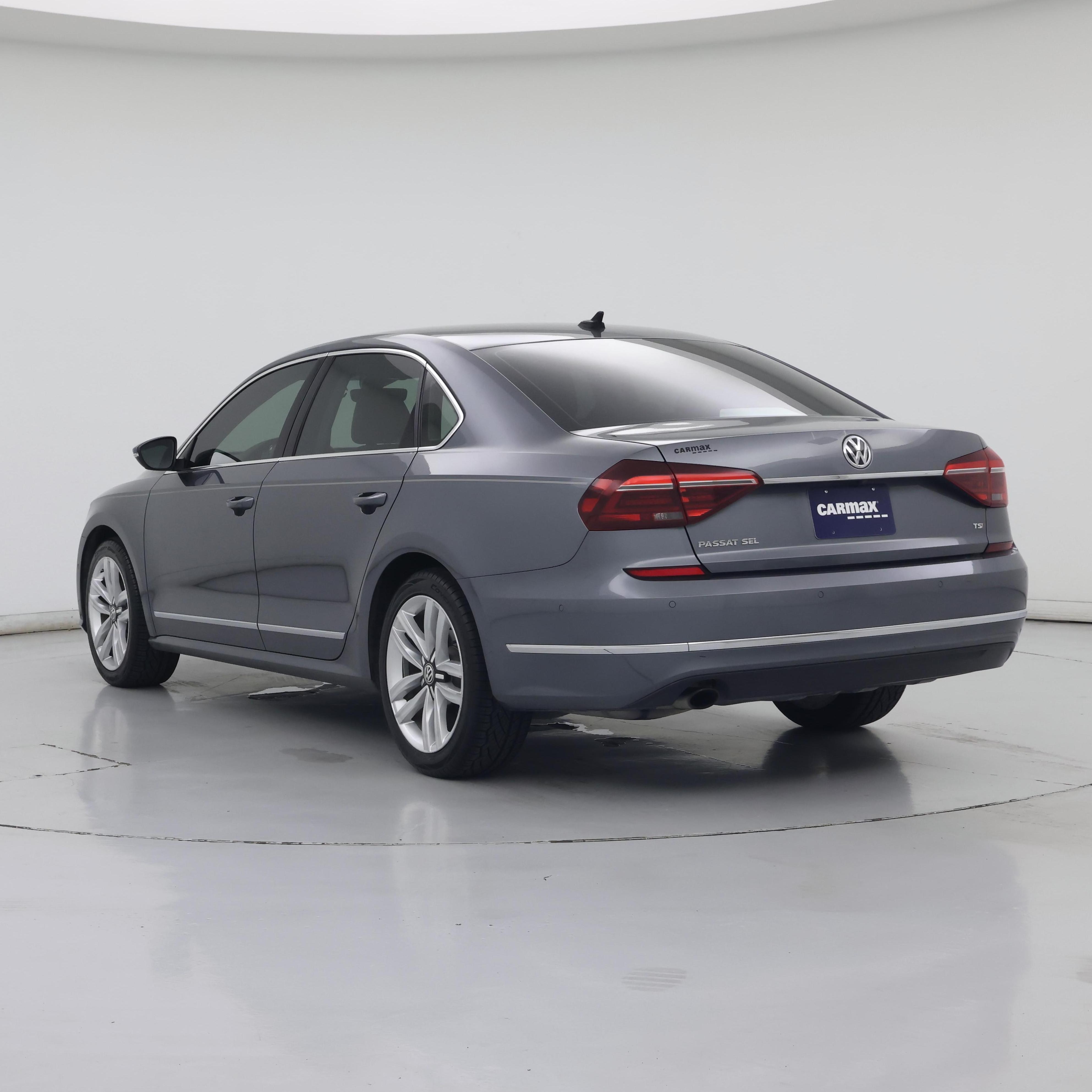 Thumbnail: 2017 Volkswagen Passat - 2