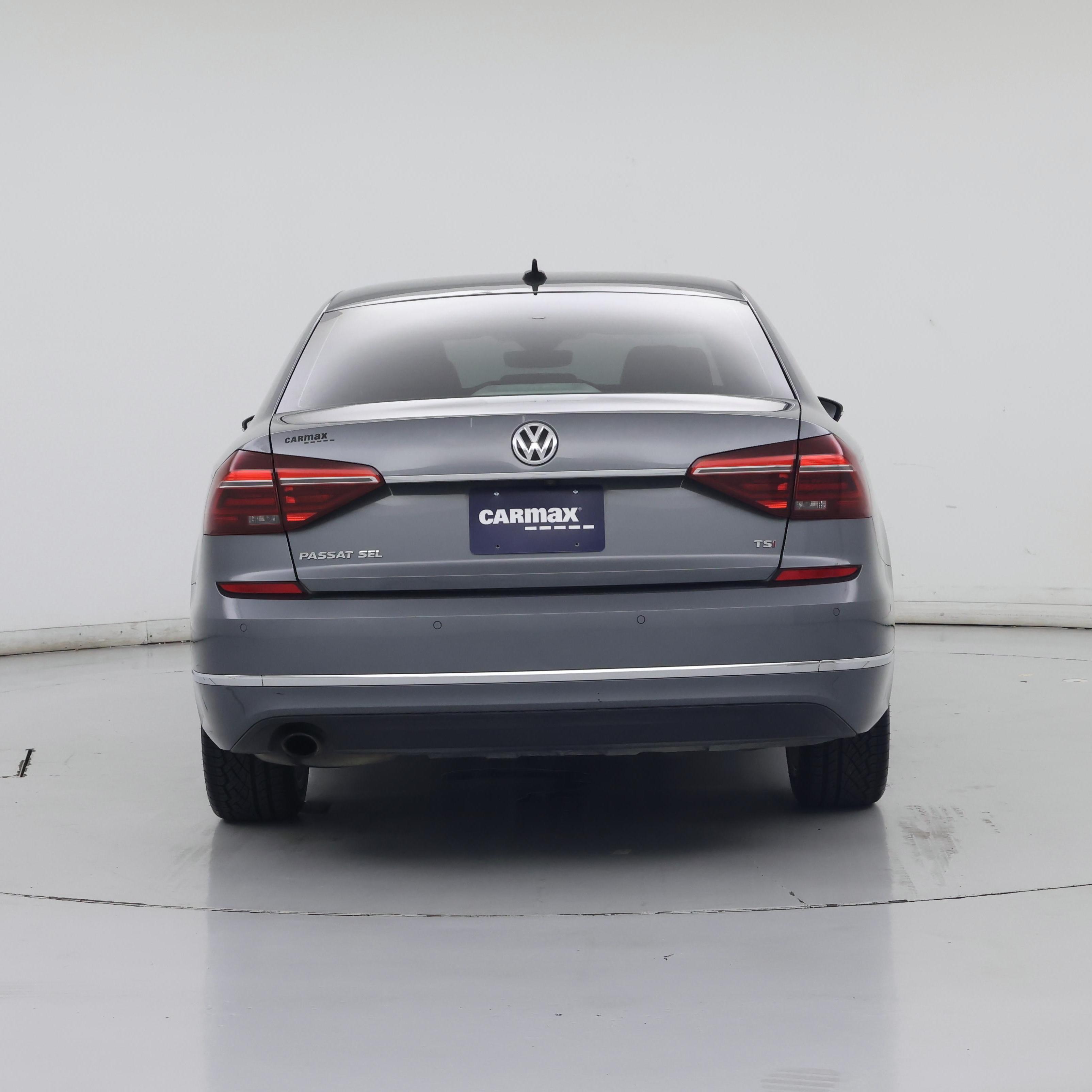 Thumbnail: 2017 Volkswagen Passat - 6