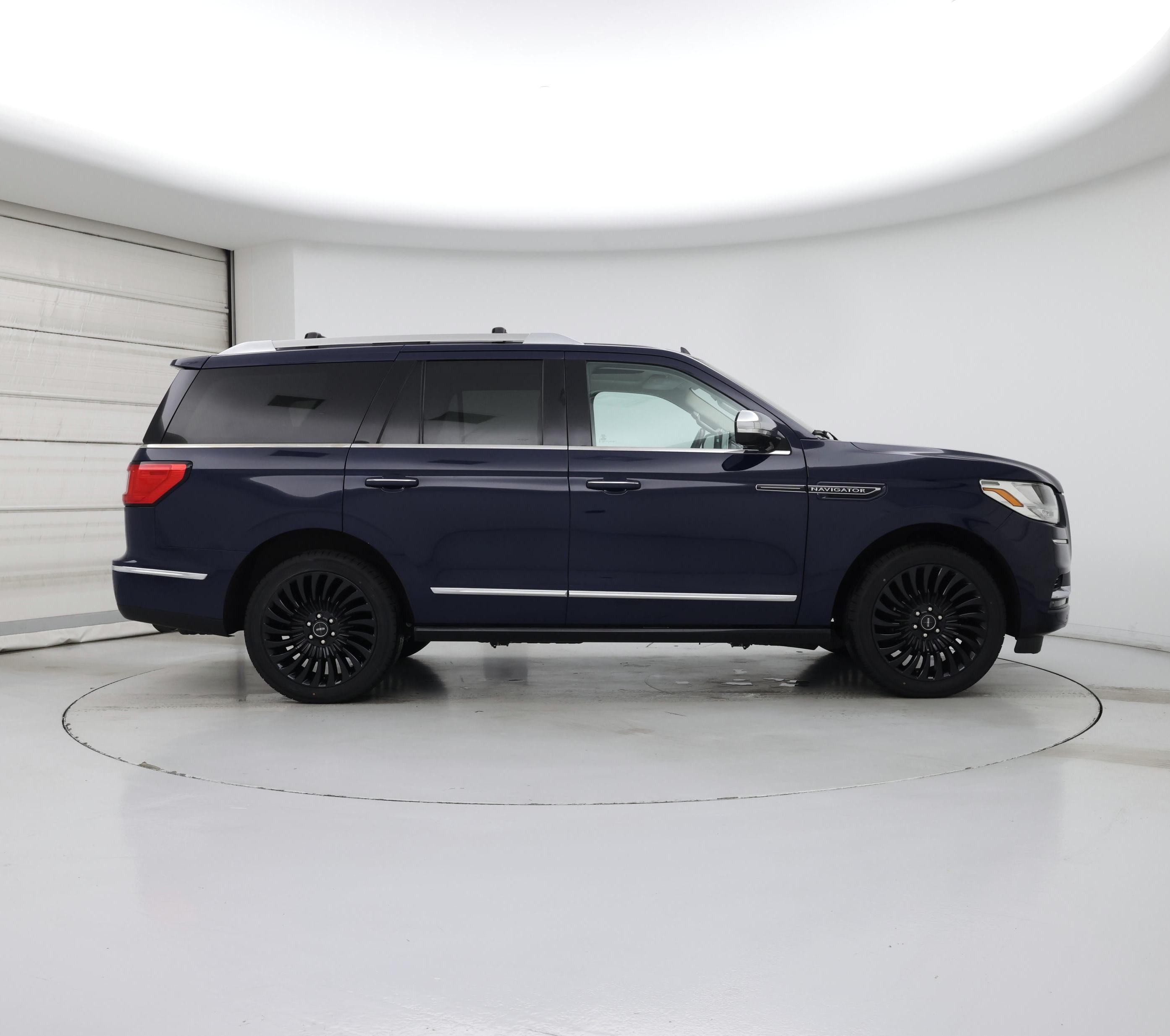 Thumbnail: 2020 Lincoln Navigator - 7