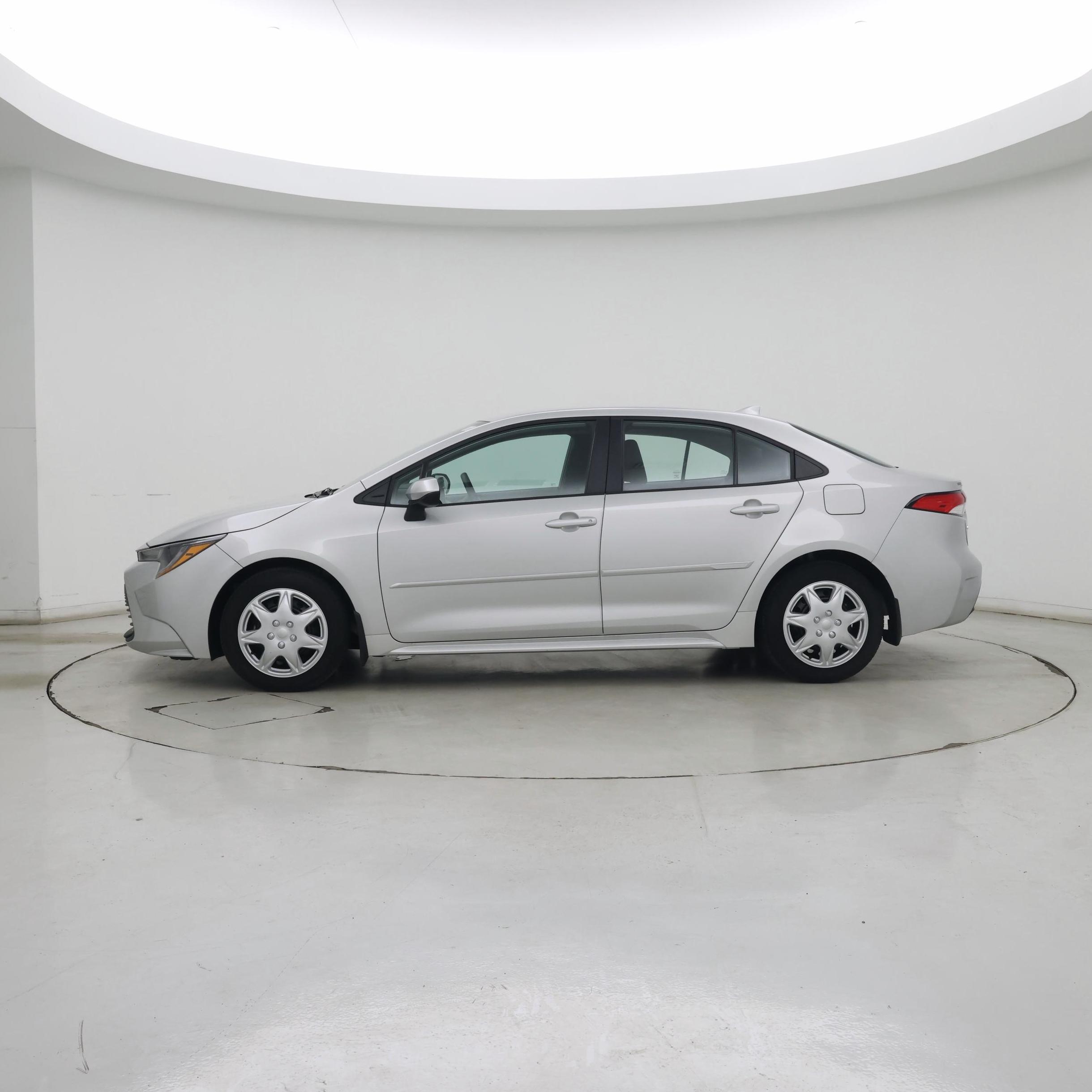 Thumbnail: 2024 Toyota Corolla - 3