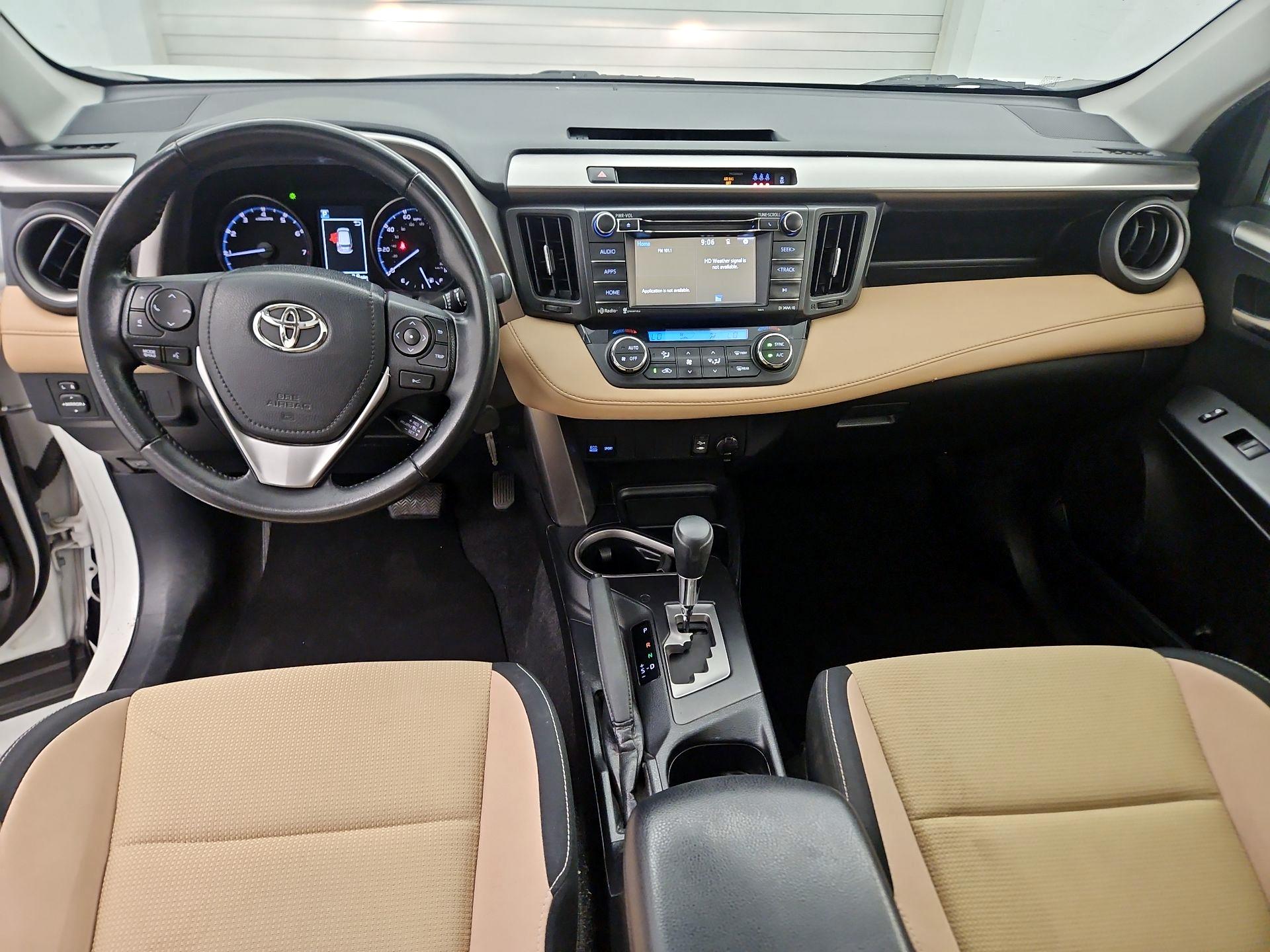Thumbnail: 2017 Toyota RAV4 - 9